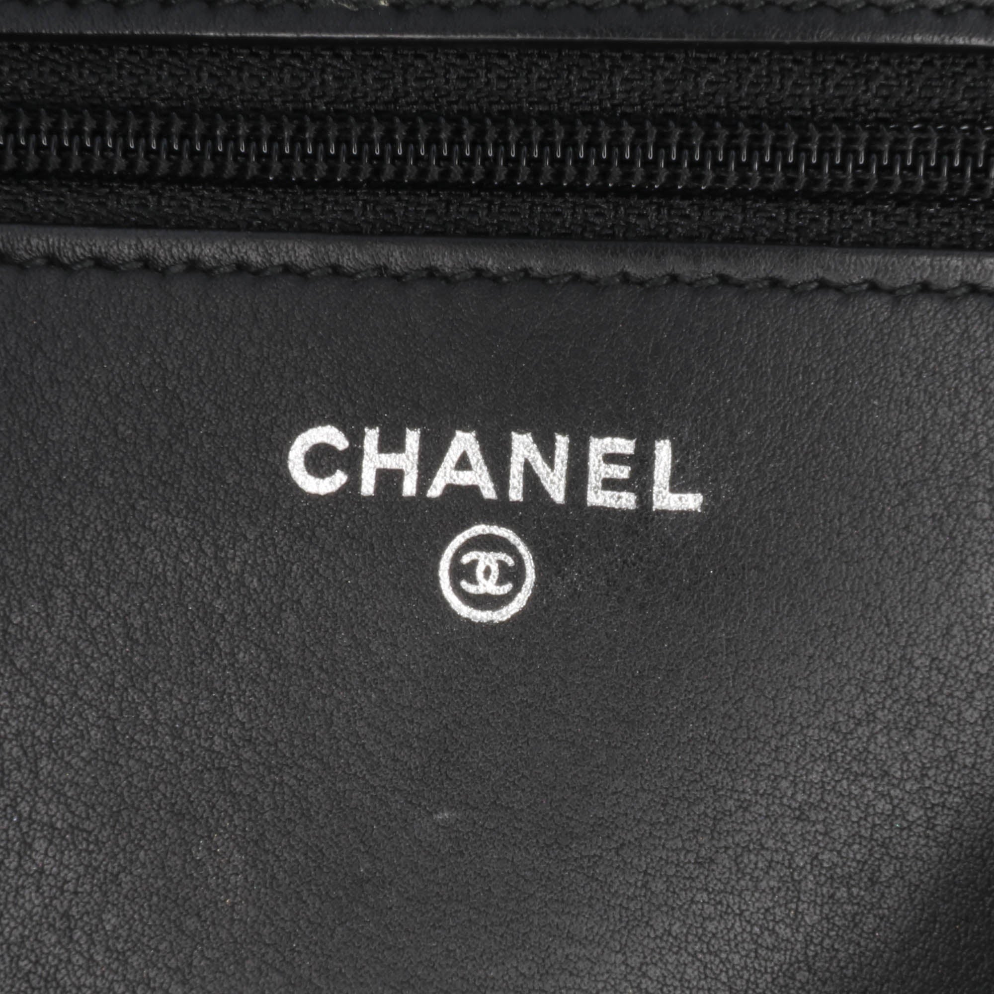 CC Patent Diamond Wallet On Chain