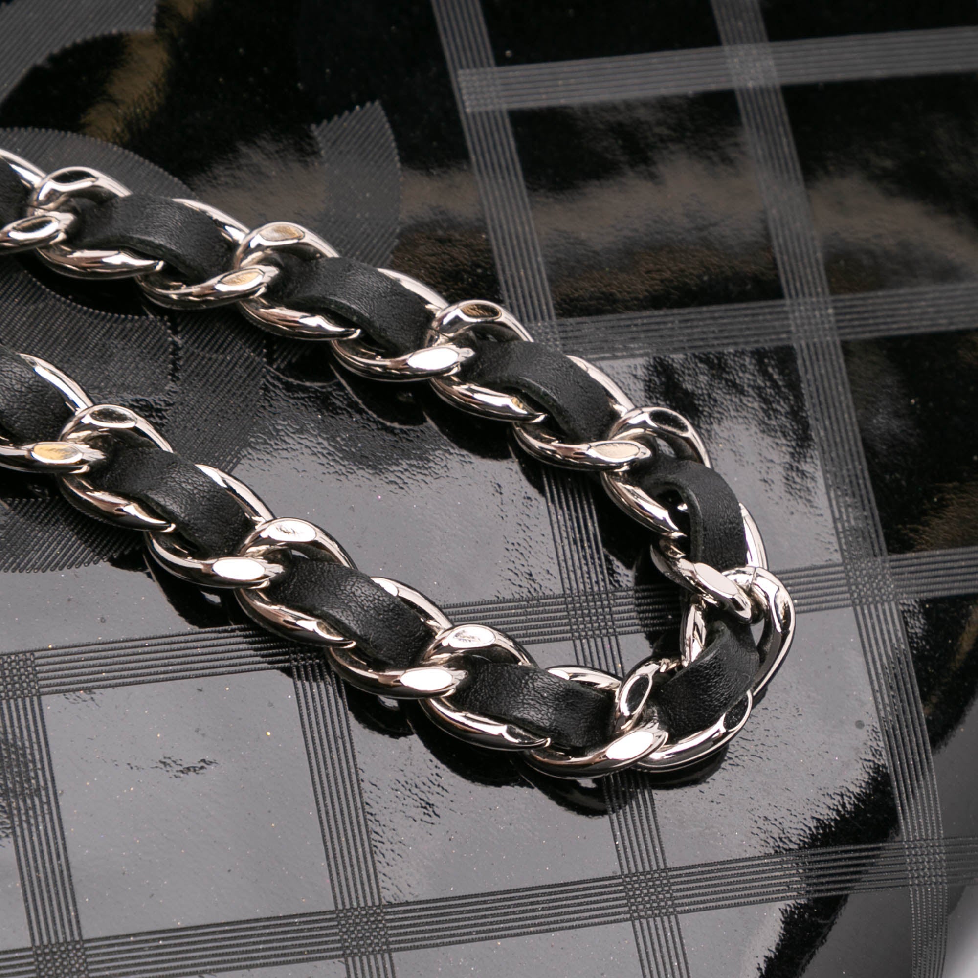 CC Patent Diamond Wallet On Chain
