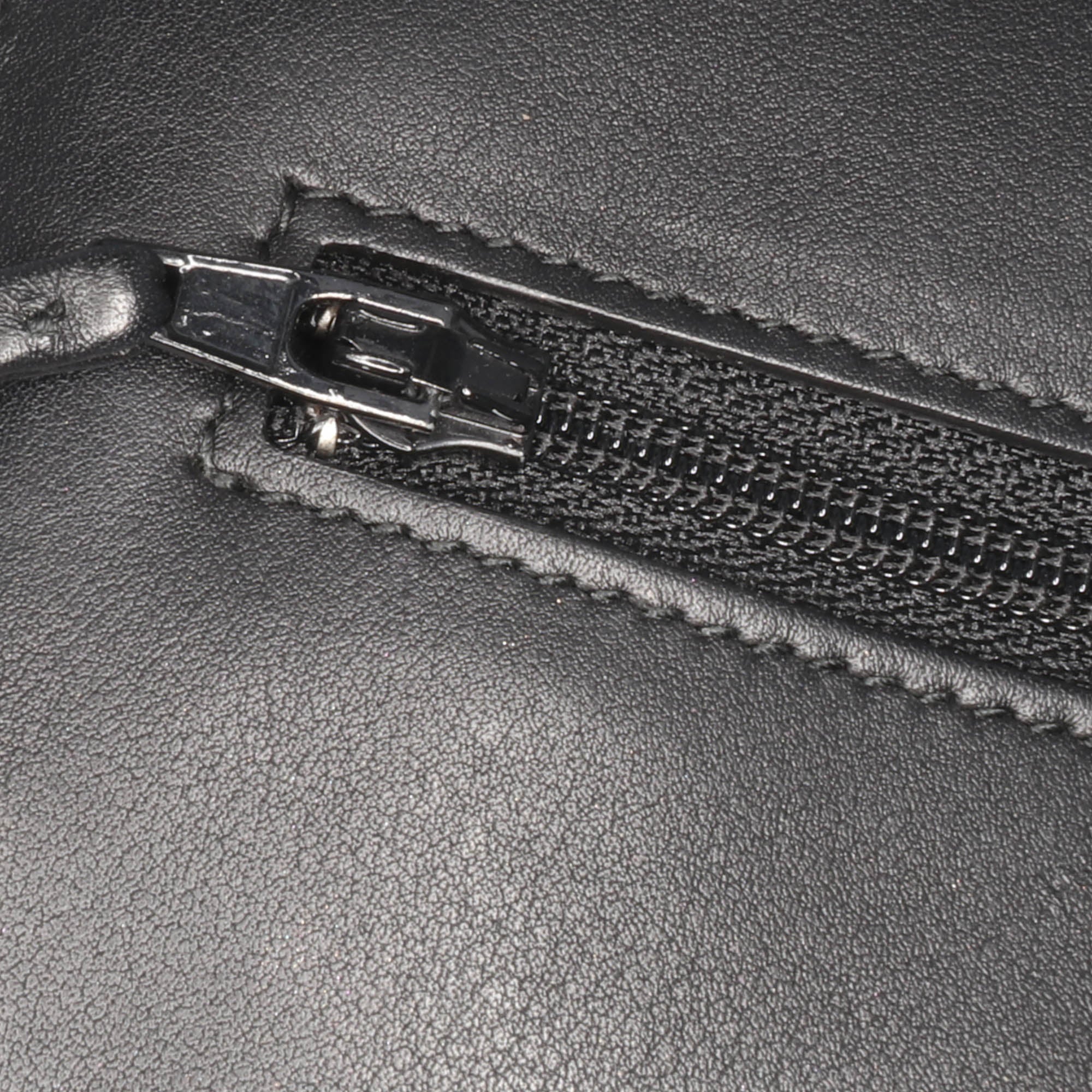 CC Patent Diamond Wallet On Chain