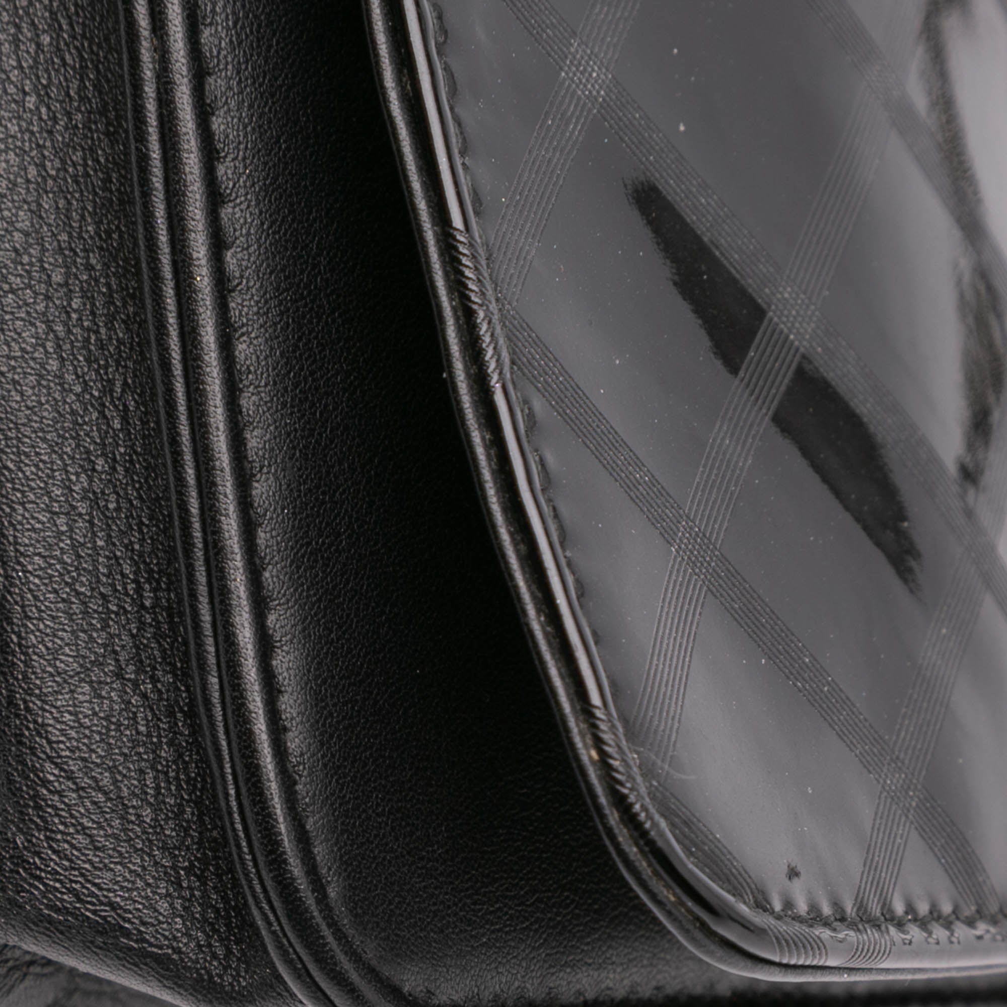 CC Patent Diamond Wallet On Chain