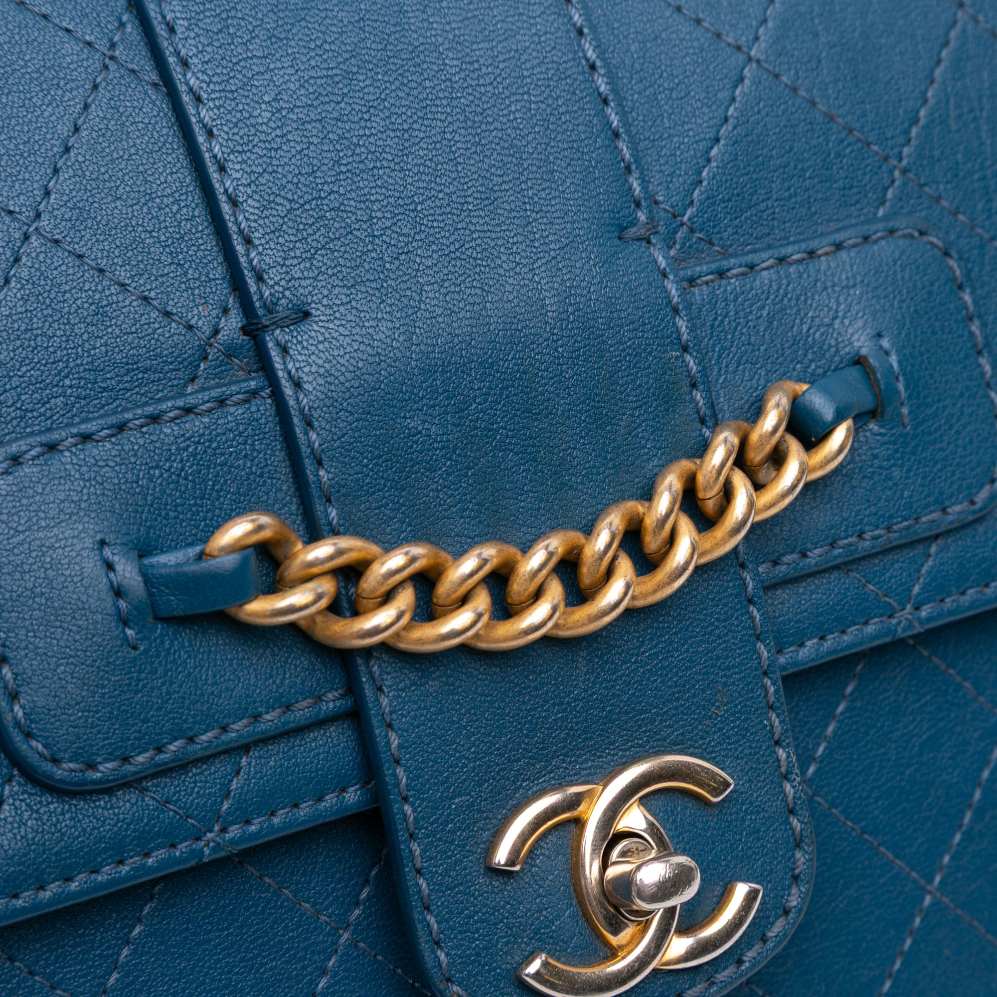 Large Quilted Sheepskin Front Chain Flap