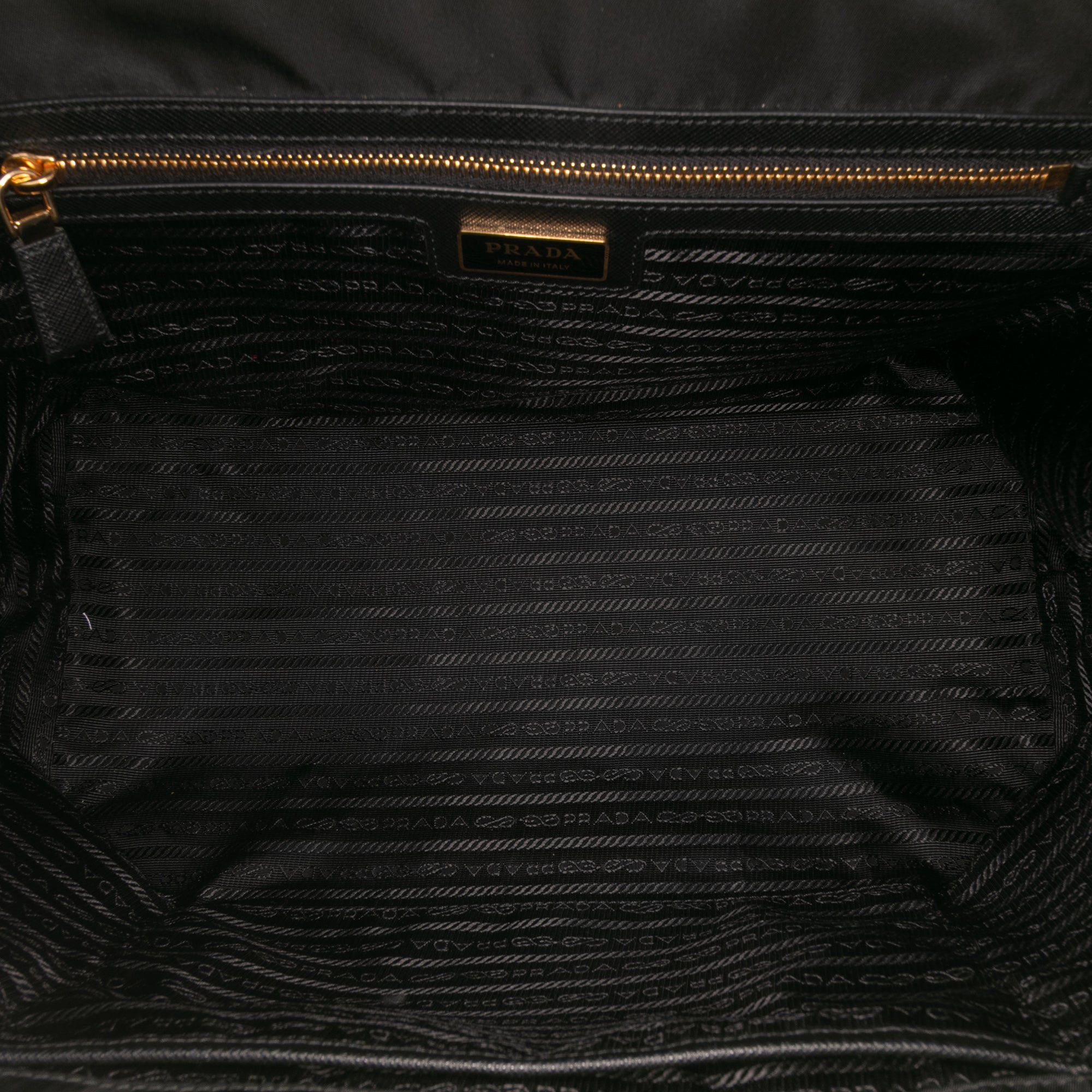 Medium Saffiano Trimmed Re Nylon Re Edition 1978 Tote