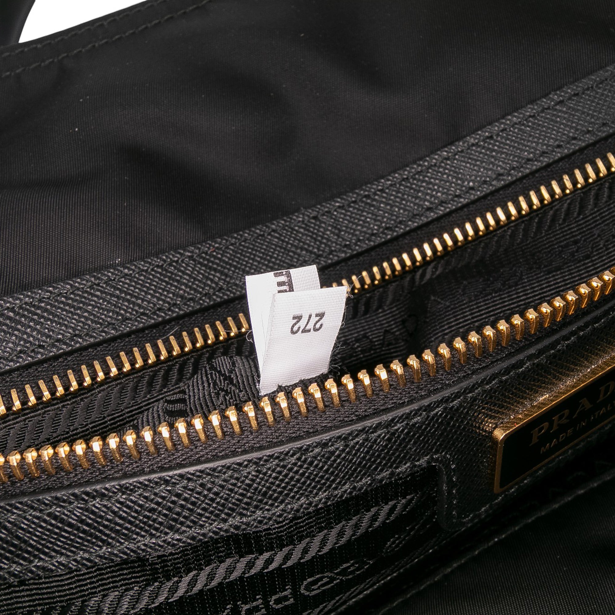 Medium Saffiano Trimmed Re Nylon Re Edition 1978 Tote