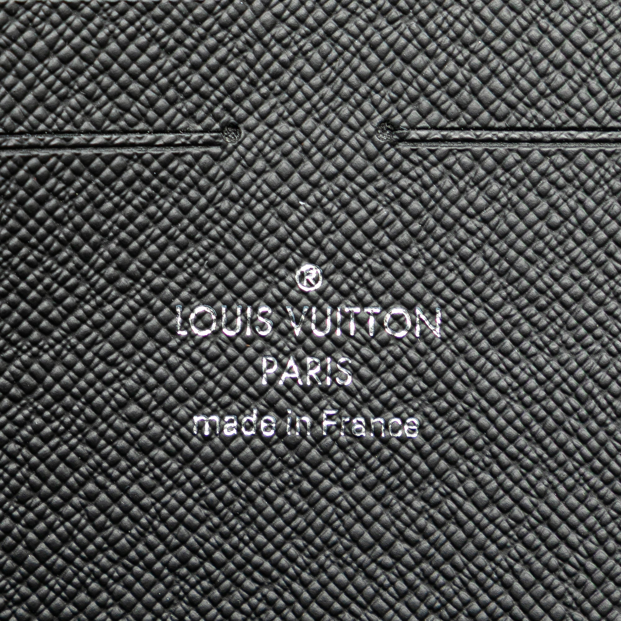 Epi Pochette Jour GM