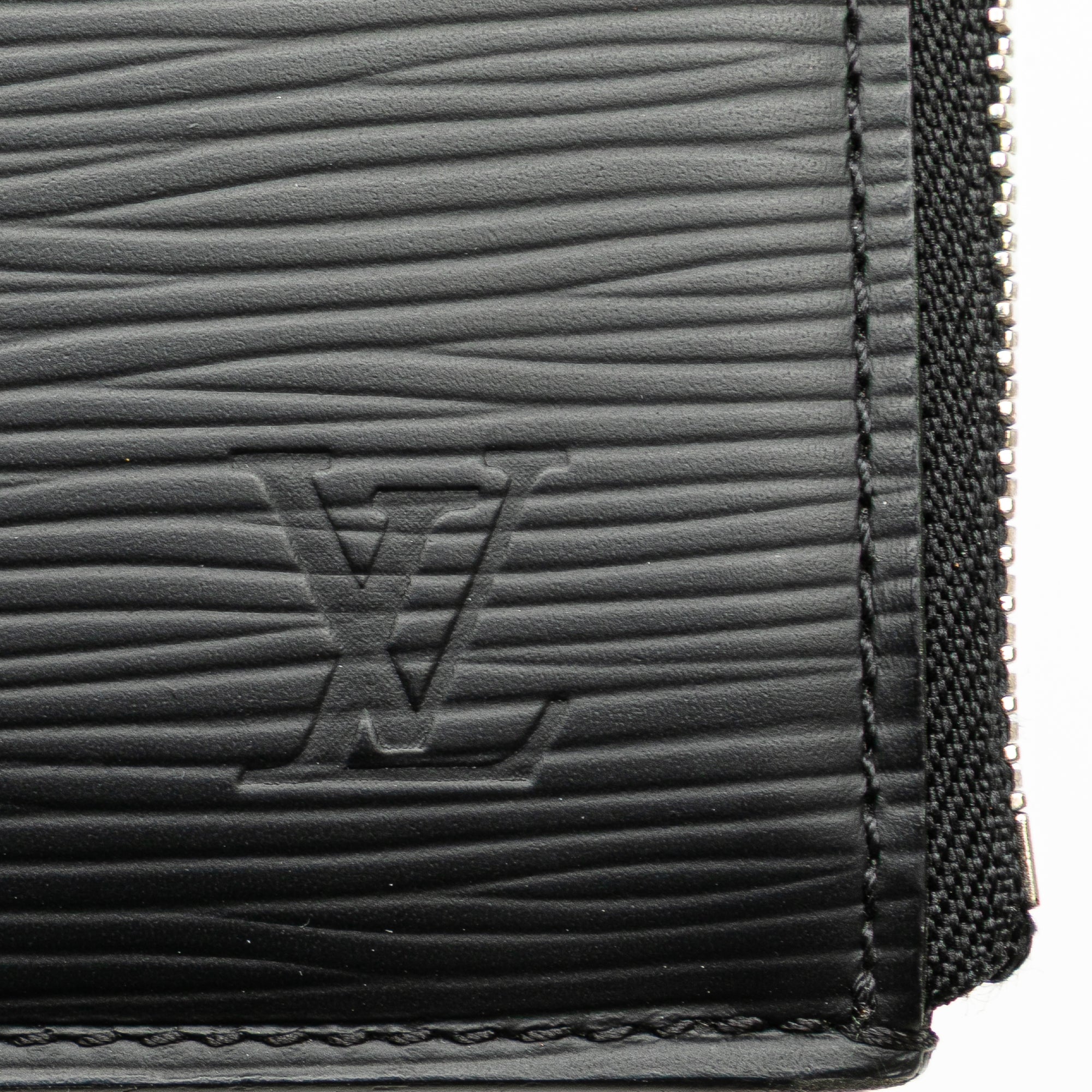 Epi Pochette Jour GM
