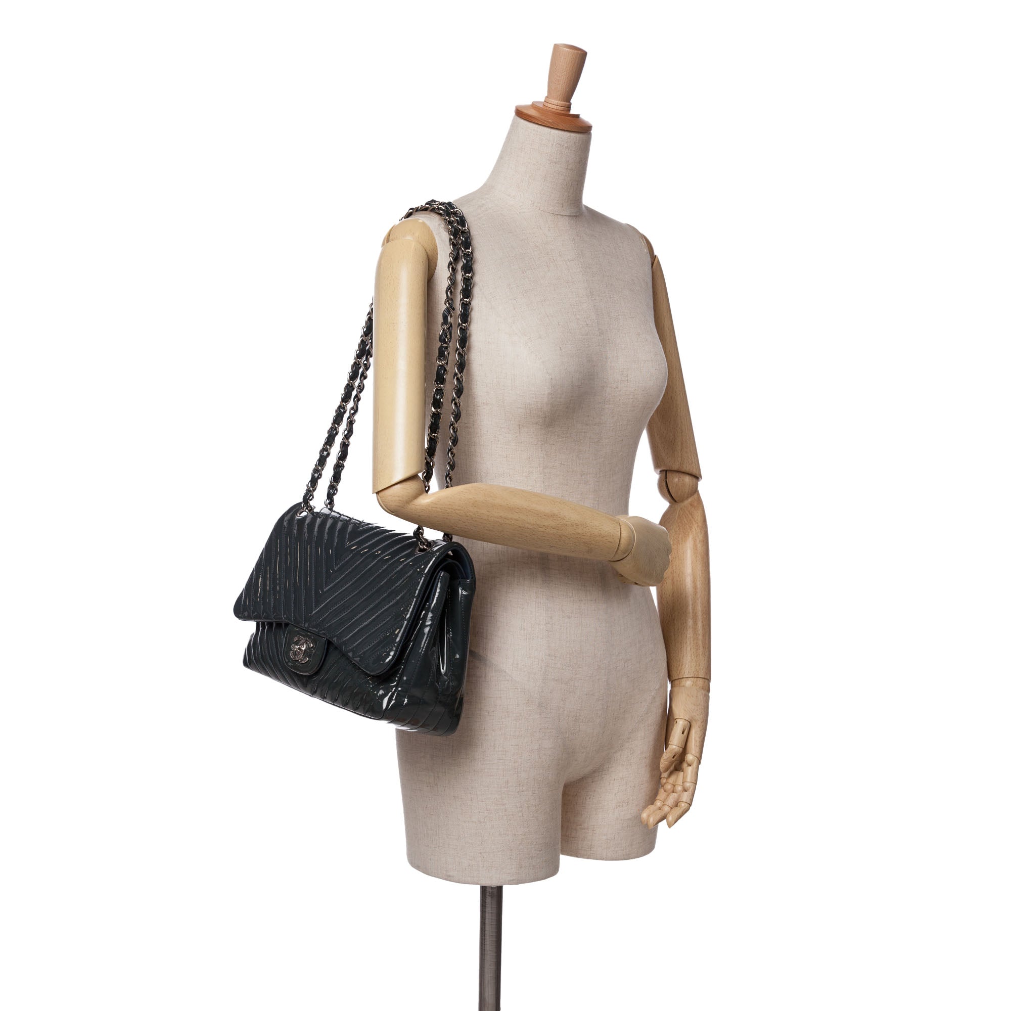 Jumbo Classic Chevron Patent Double Flap