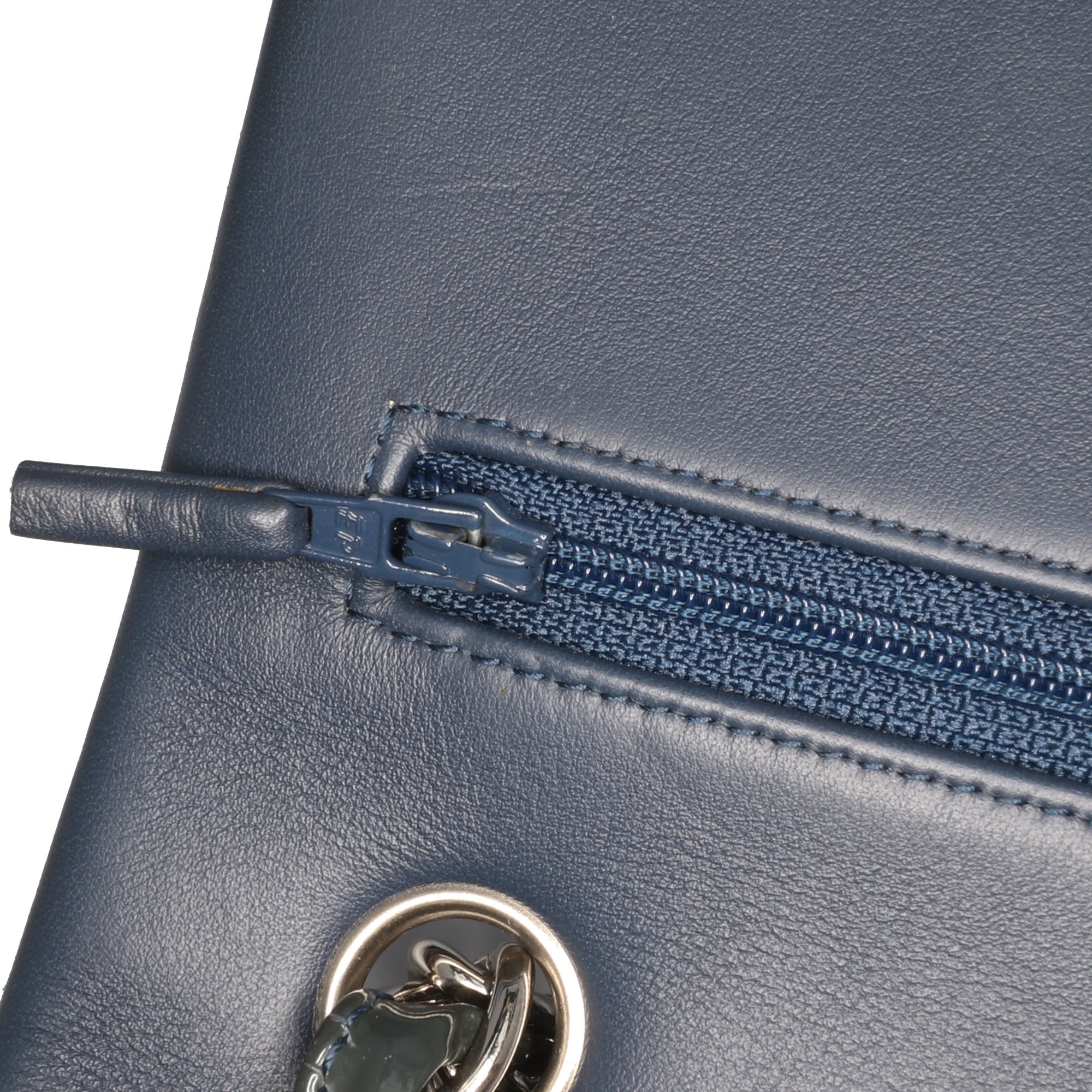 Jumbo Classic Chevron Patent Double Flap