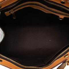 Monogram Vernis Brea MM