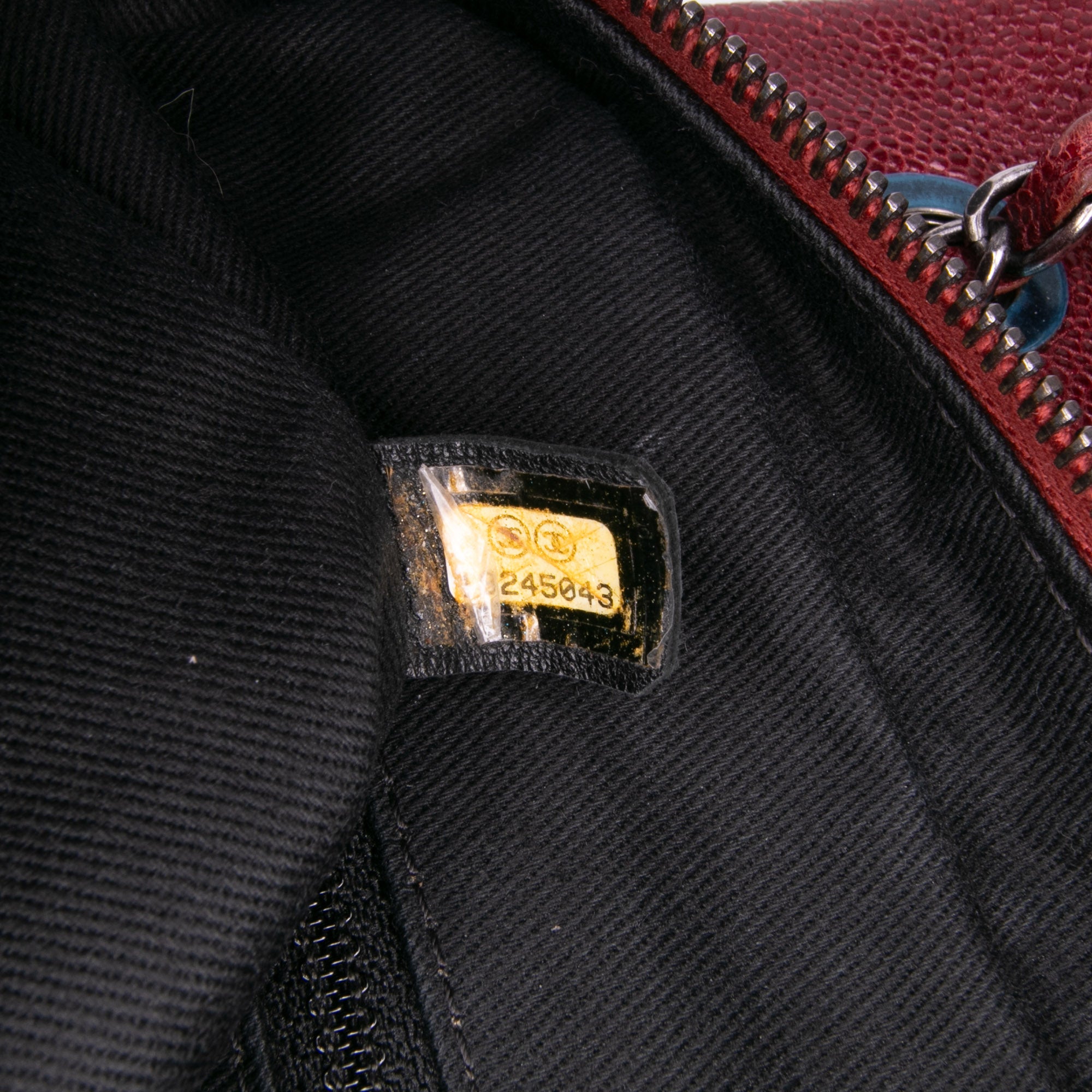 Medium Quilted Caviar Easy Flap