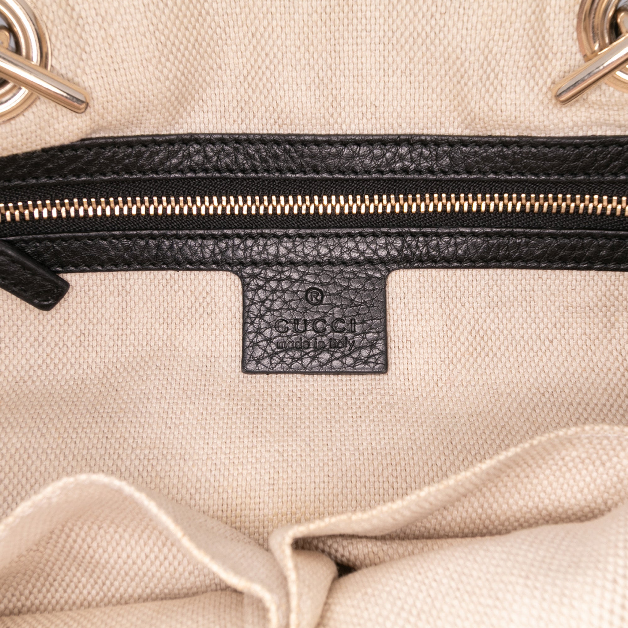Pebbled Leather Soho Chain Zip Shoulder Bag