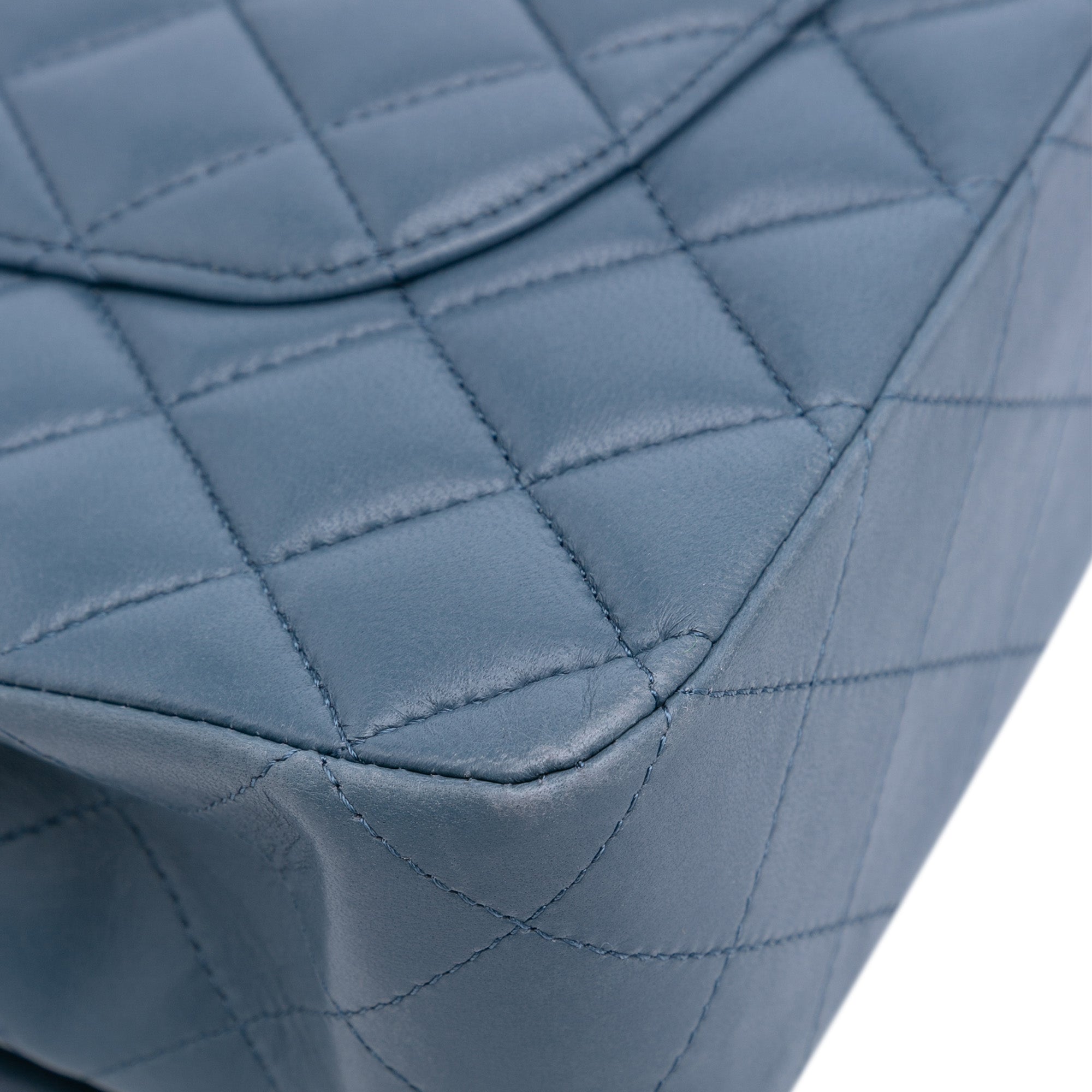 Medium Classic Lambskin Double Flap