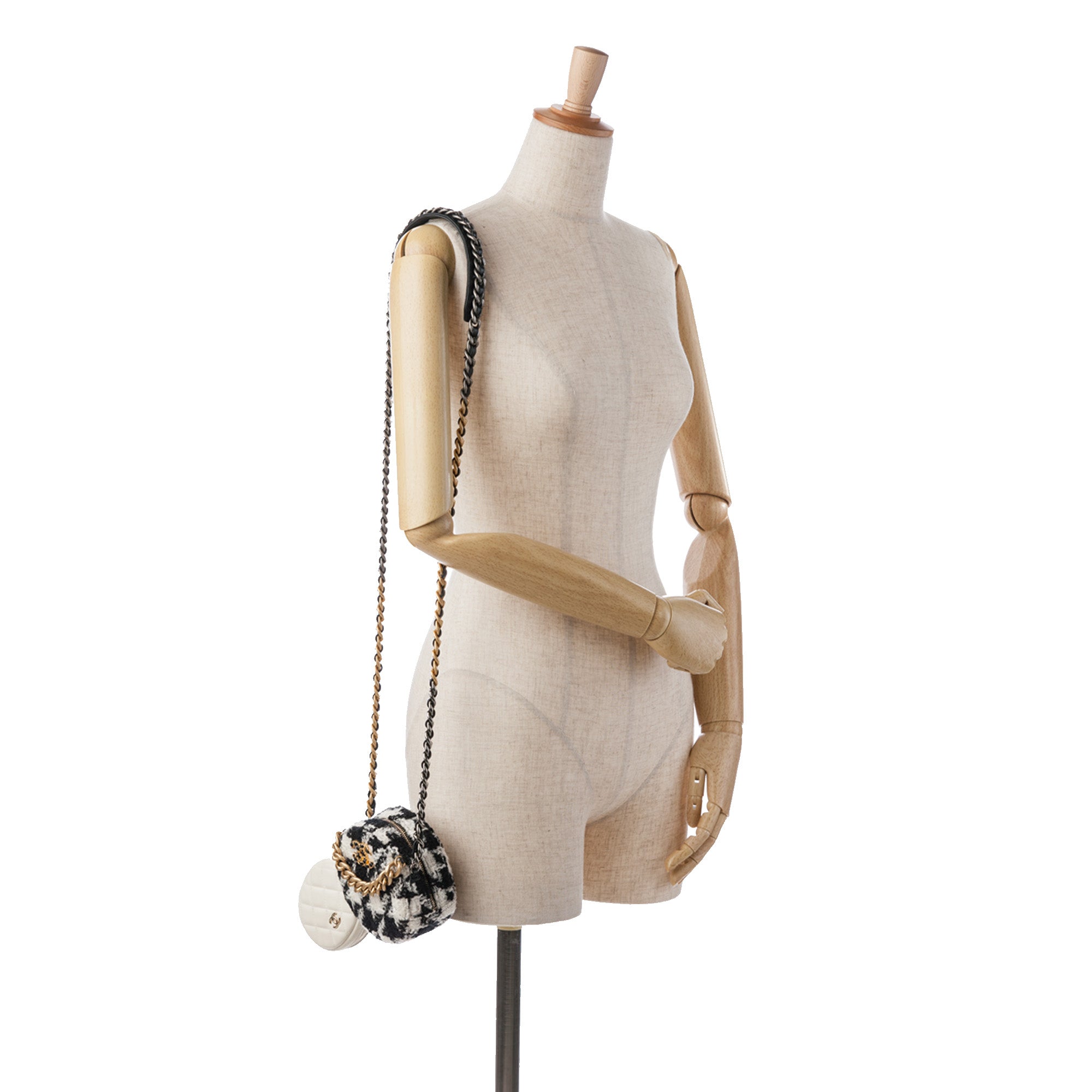 Tweed 19 Round Clutch with Chain