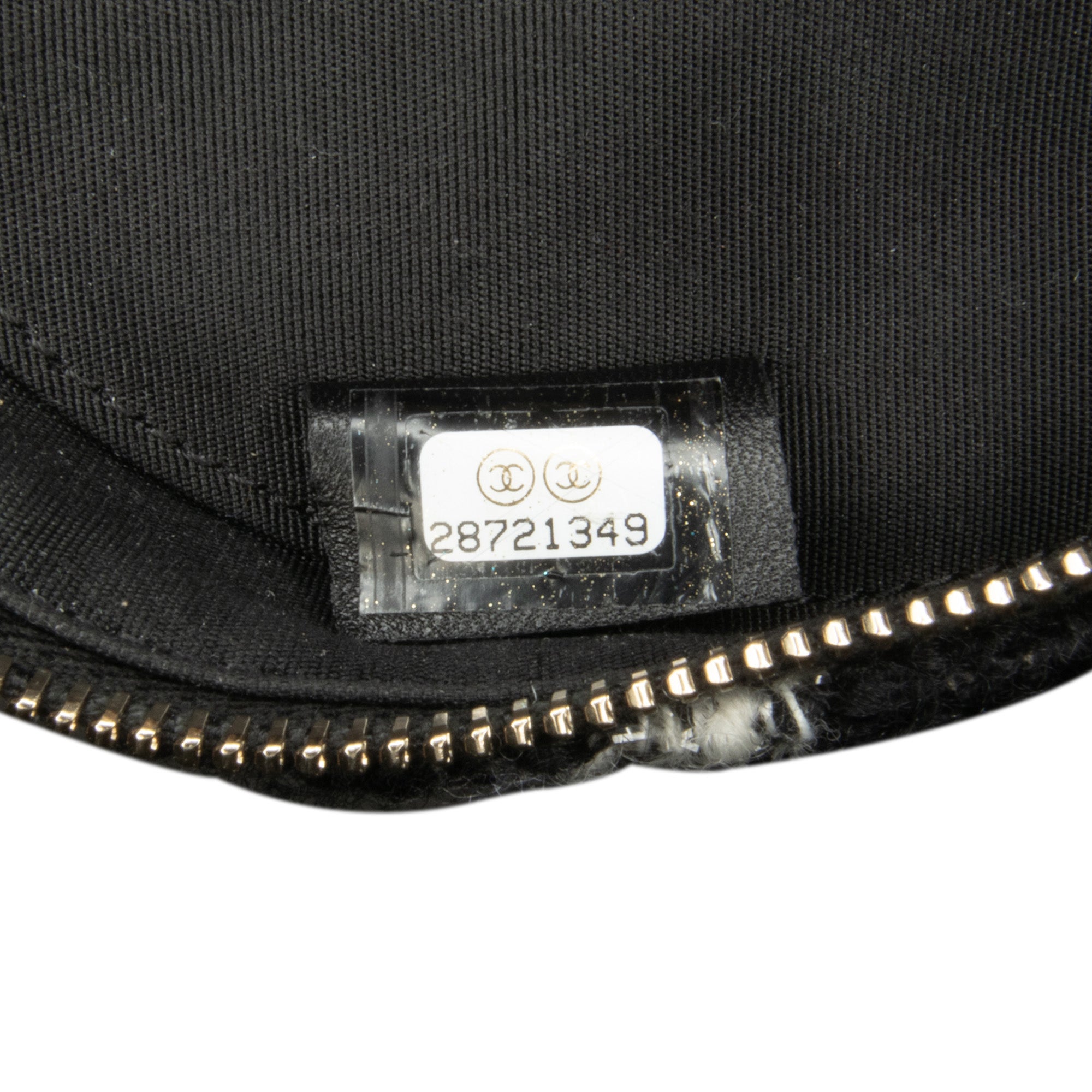 Tweed 19 Round Clutch with Chain