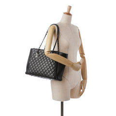 CC Charm Quilted Lambskin Leather Tote_8