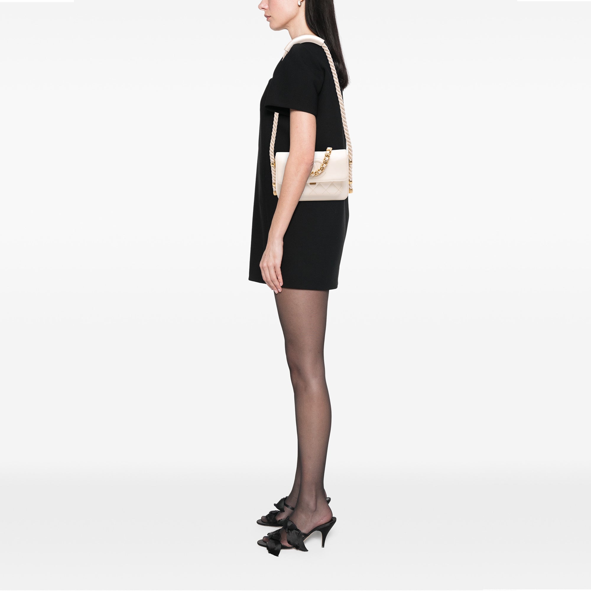 Crumpled Calfskin En Vogue Rope Flap