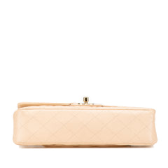 Medium Classic Caviar Double Flap