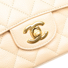 Medium Classic Caviar Double Flap