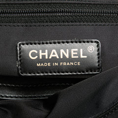 New Travel Line Nylon Tote