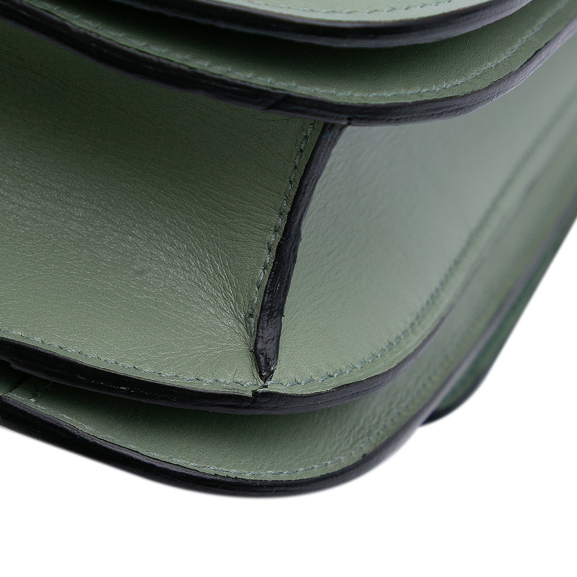 Medium Calfskin Classic Box