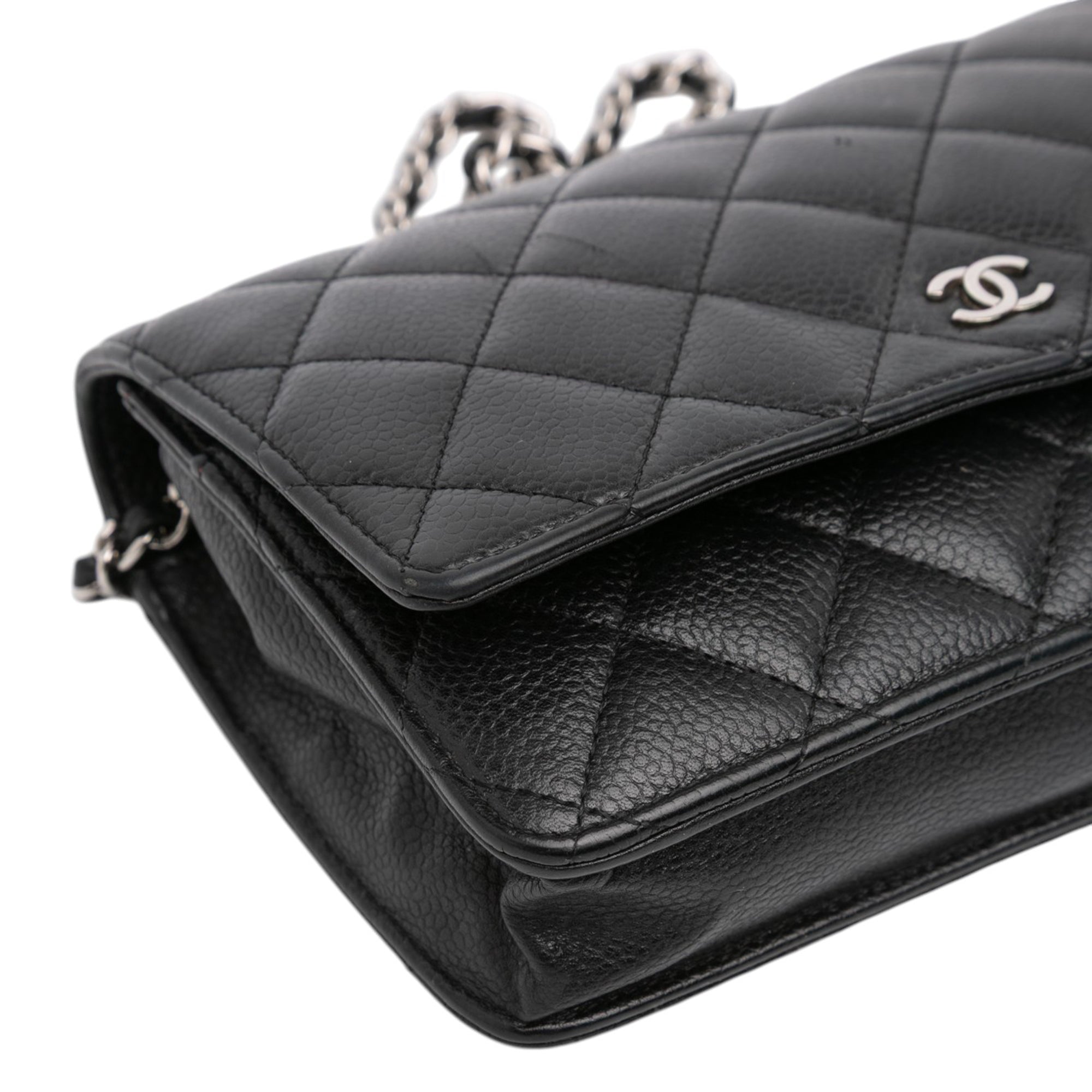 CC Quilted Caviar Wallet on Chain