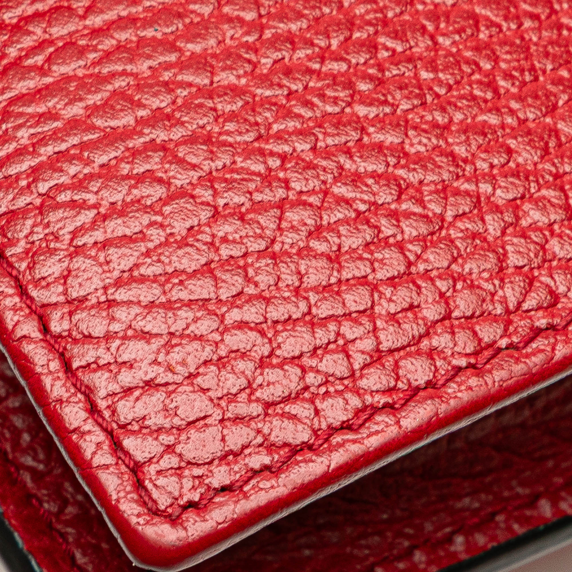 Leather Interlocking G Dollar Wallet on Chain