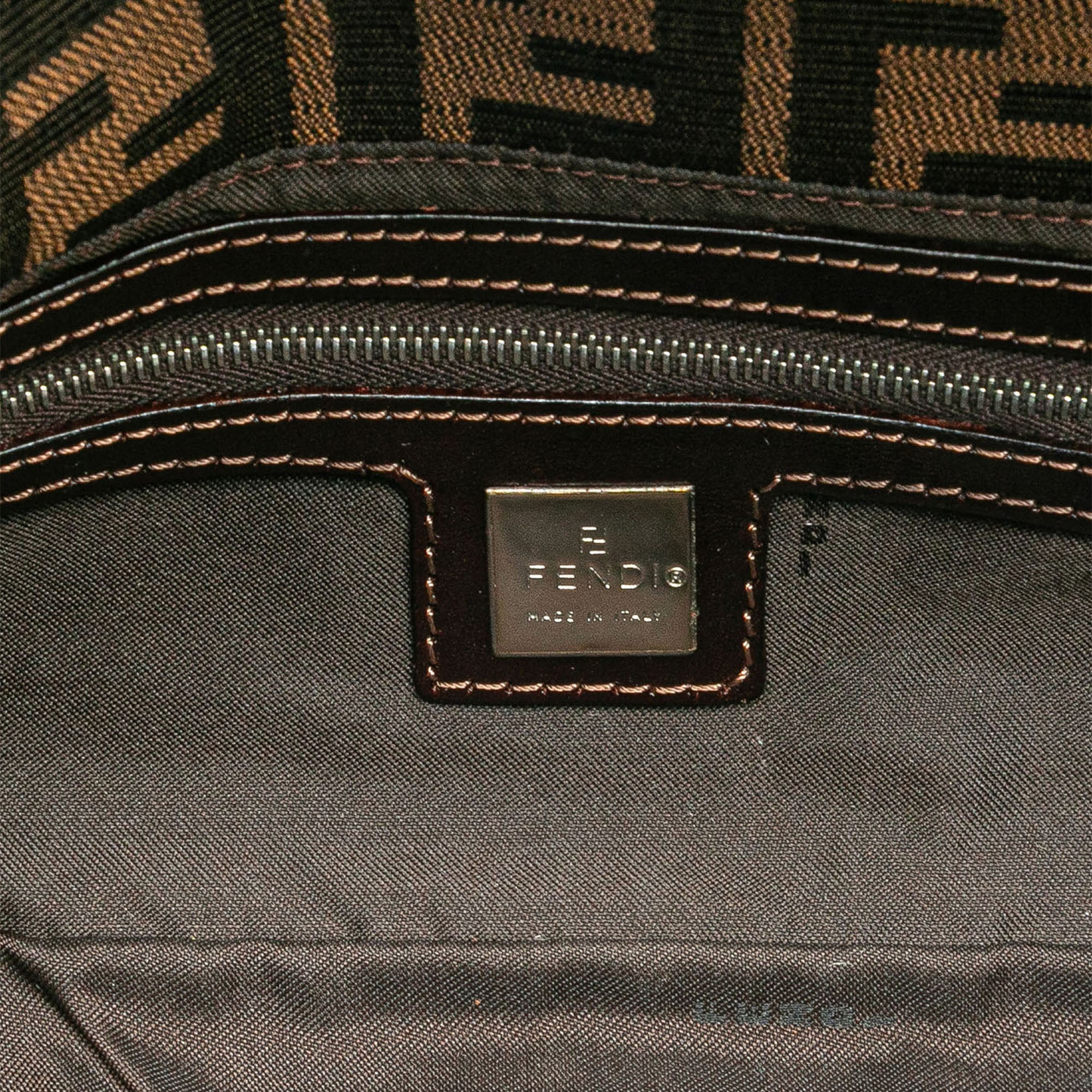 Zucca Canvas Flap Pochette