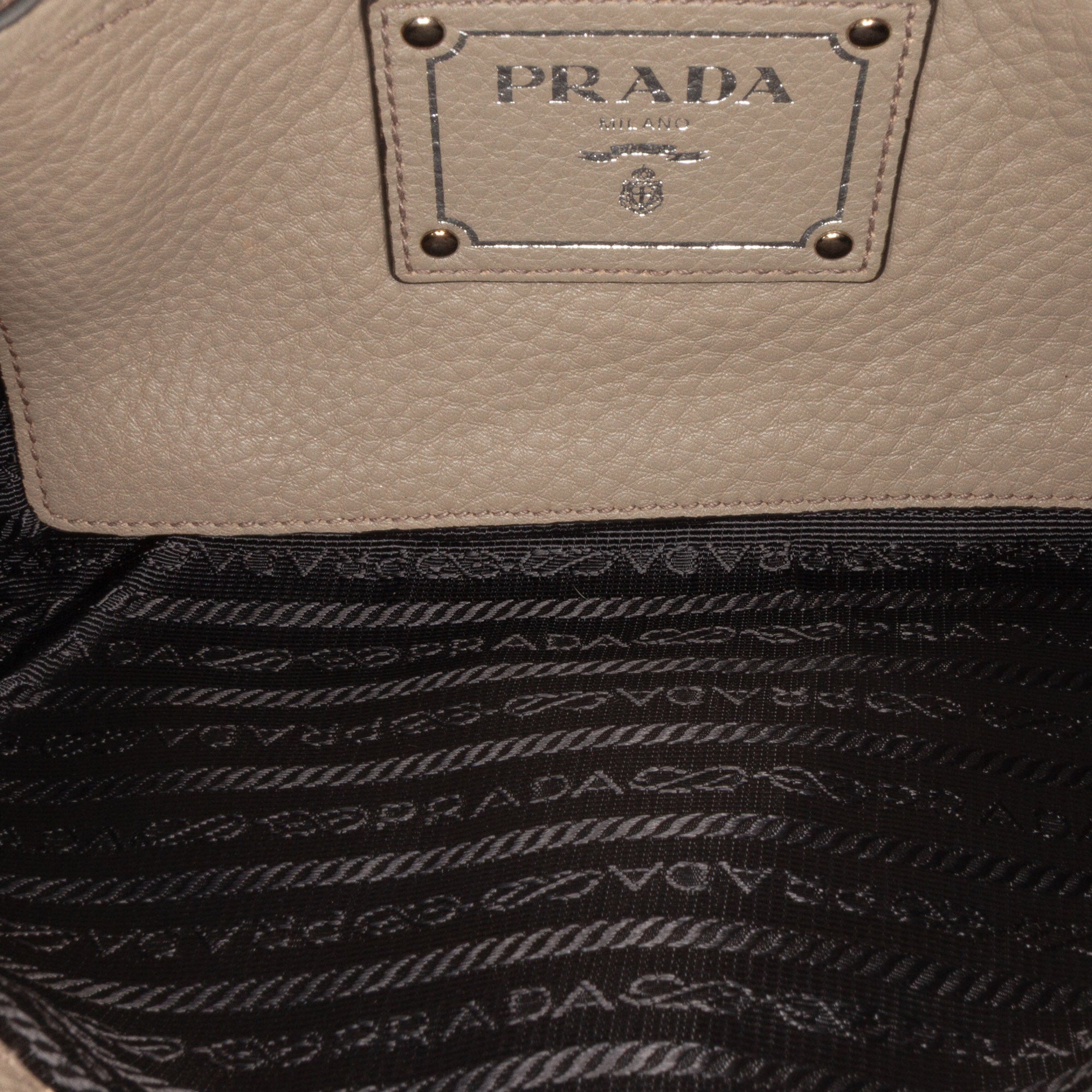 Vitello Daino Crossbody