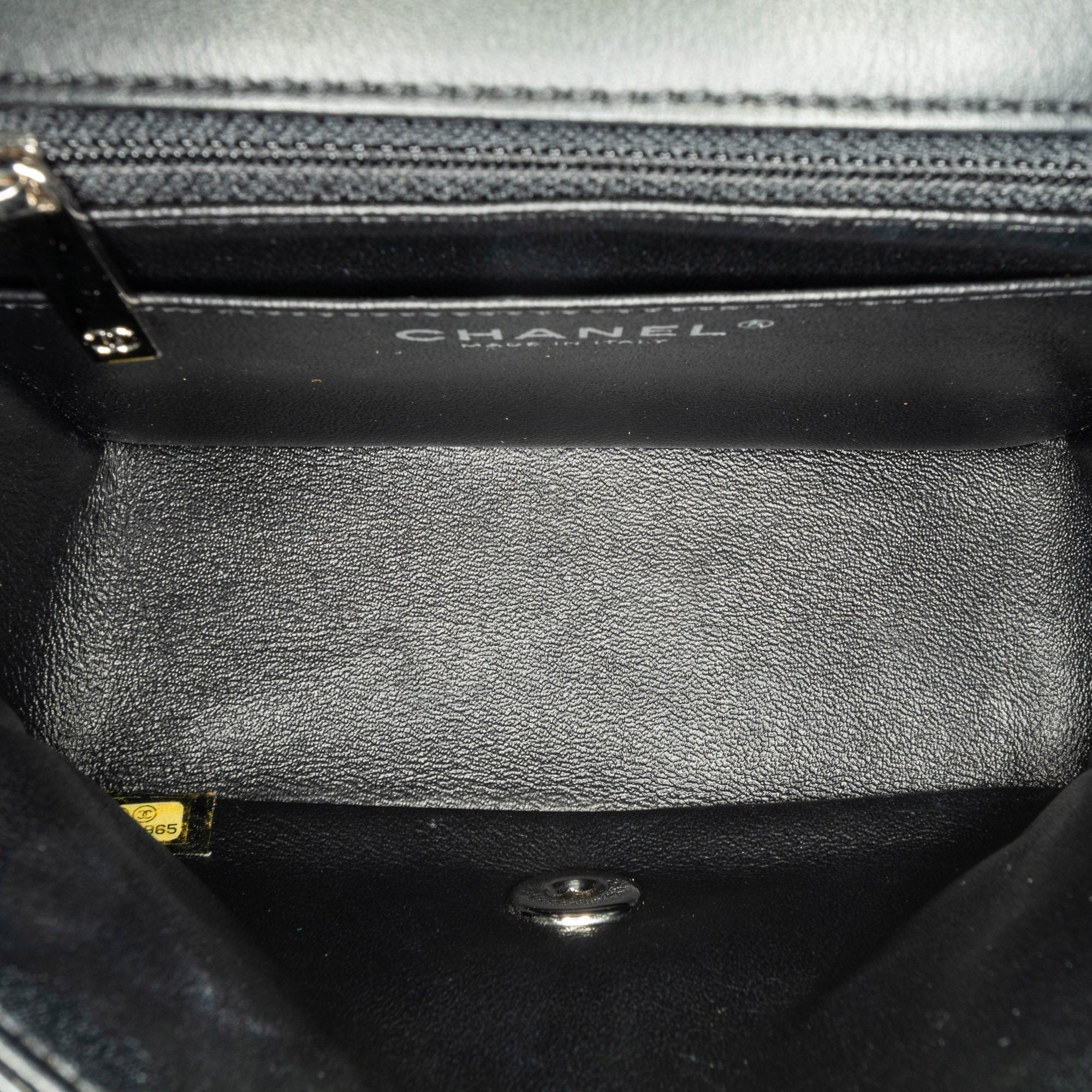 Mini Square Classic Patent Single Flap