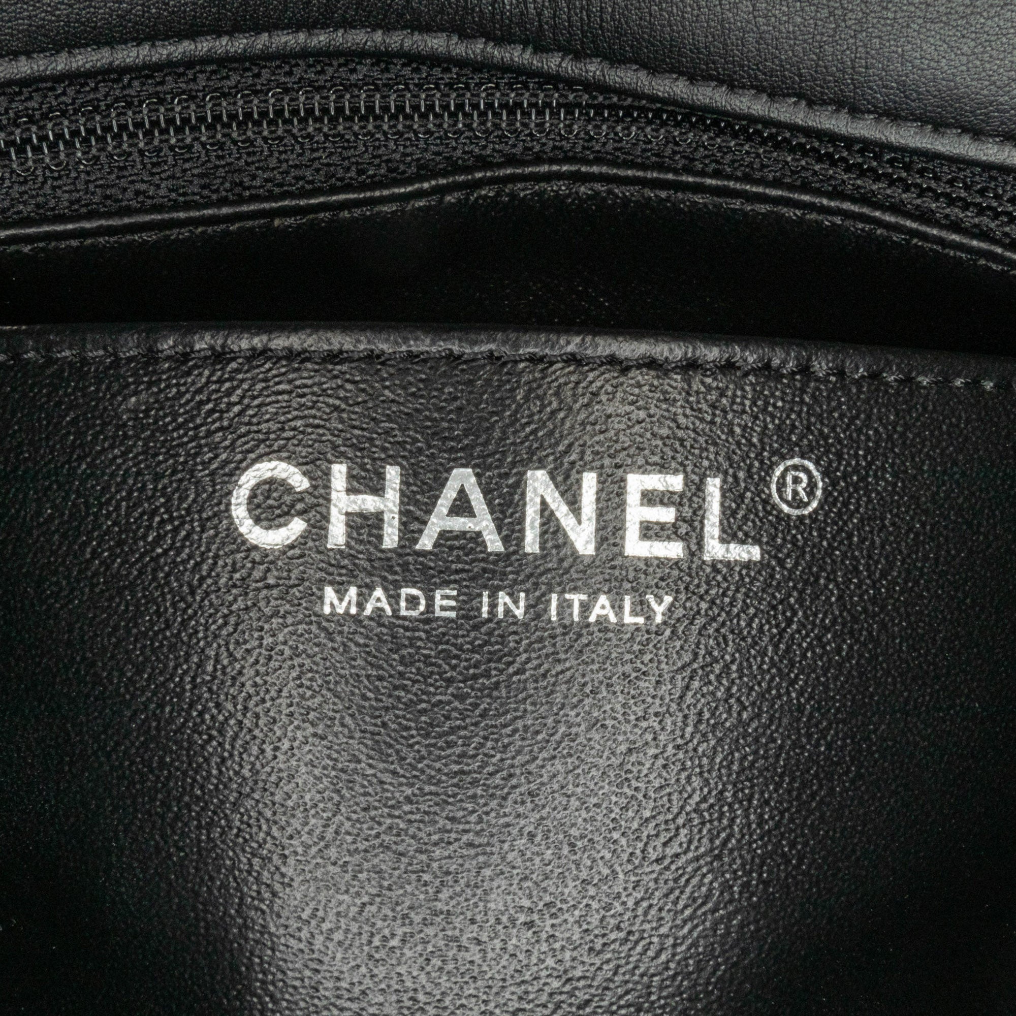 Mini Square Classic Patent Single Flap