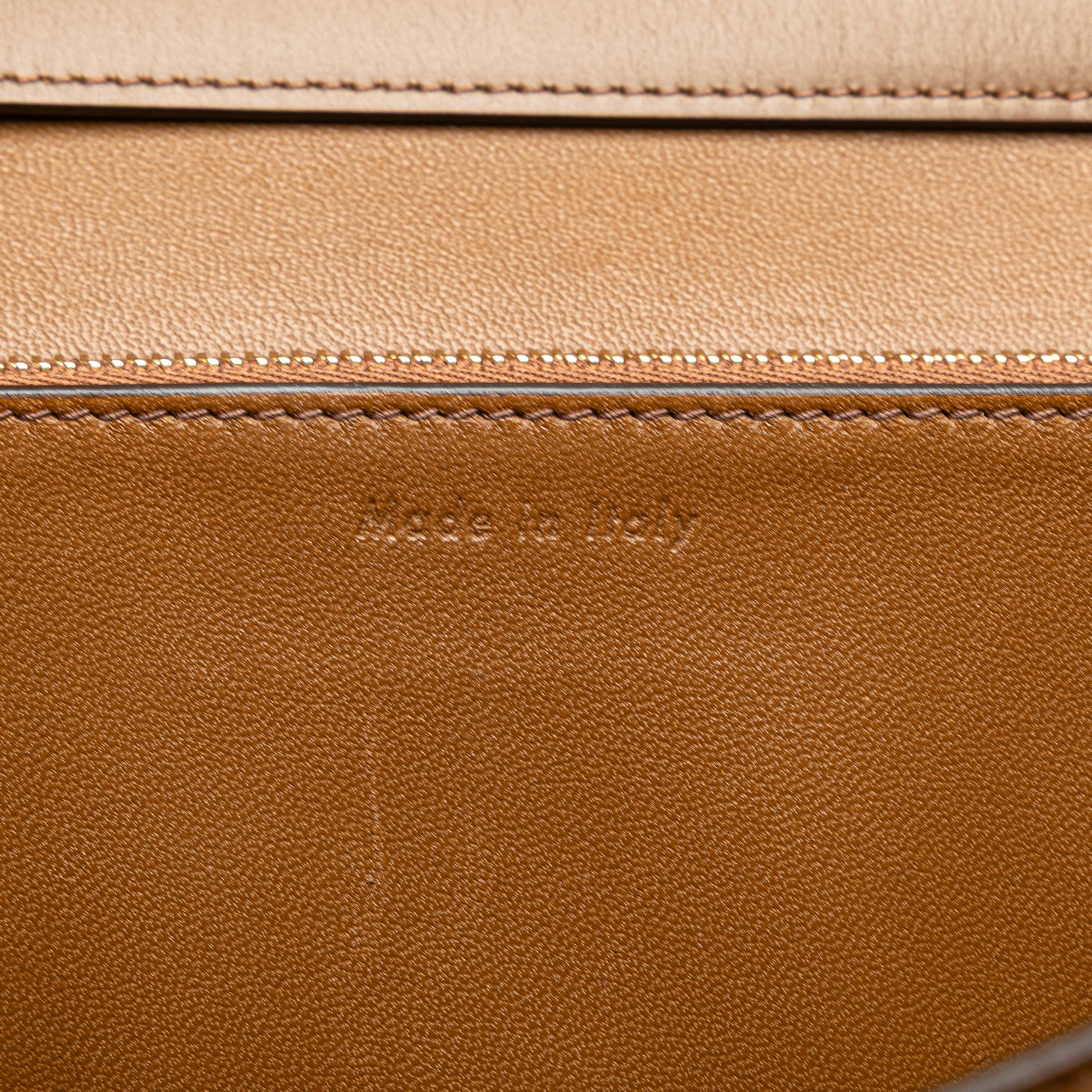 Medium Calfskin Classic Box