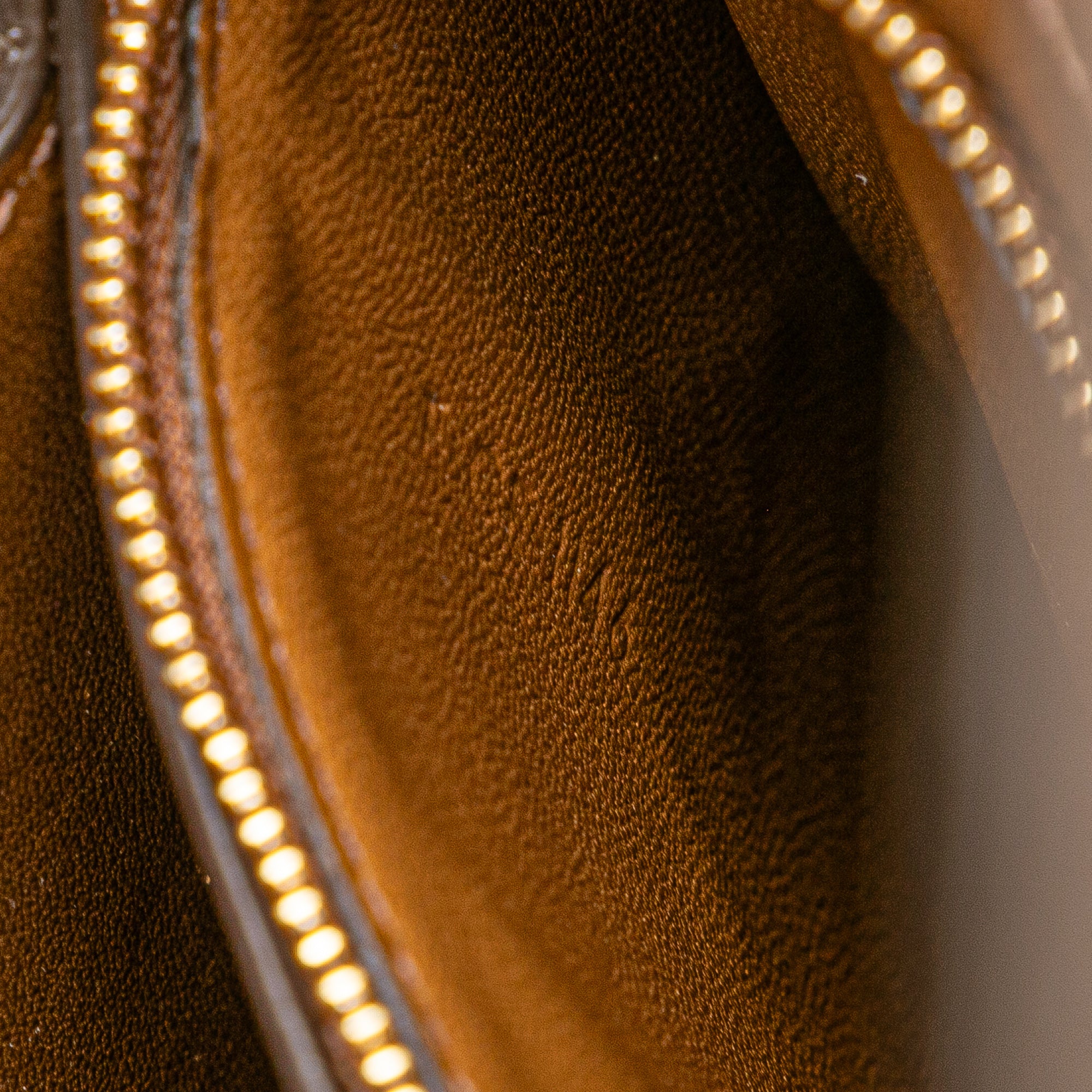 Medium Calfskin Classic Box