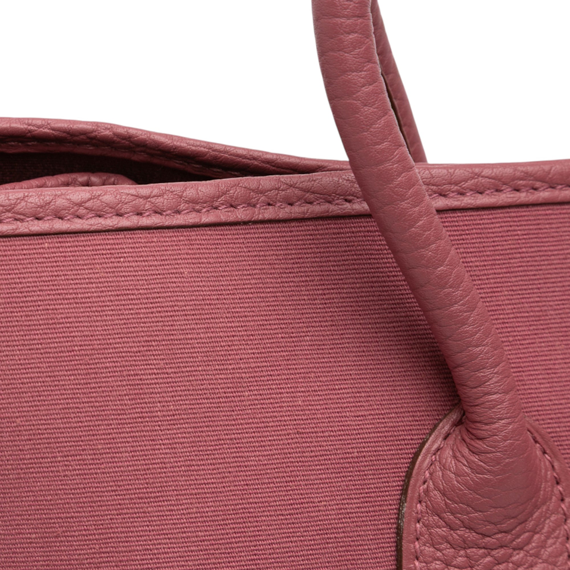 Toile and Negonda Garden Party 36