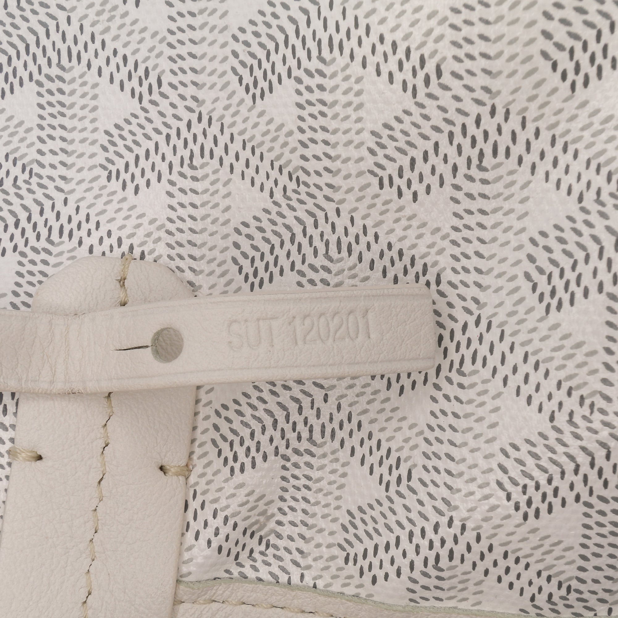 Goyardine Reversible Anjou GM