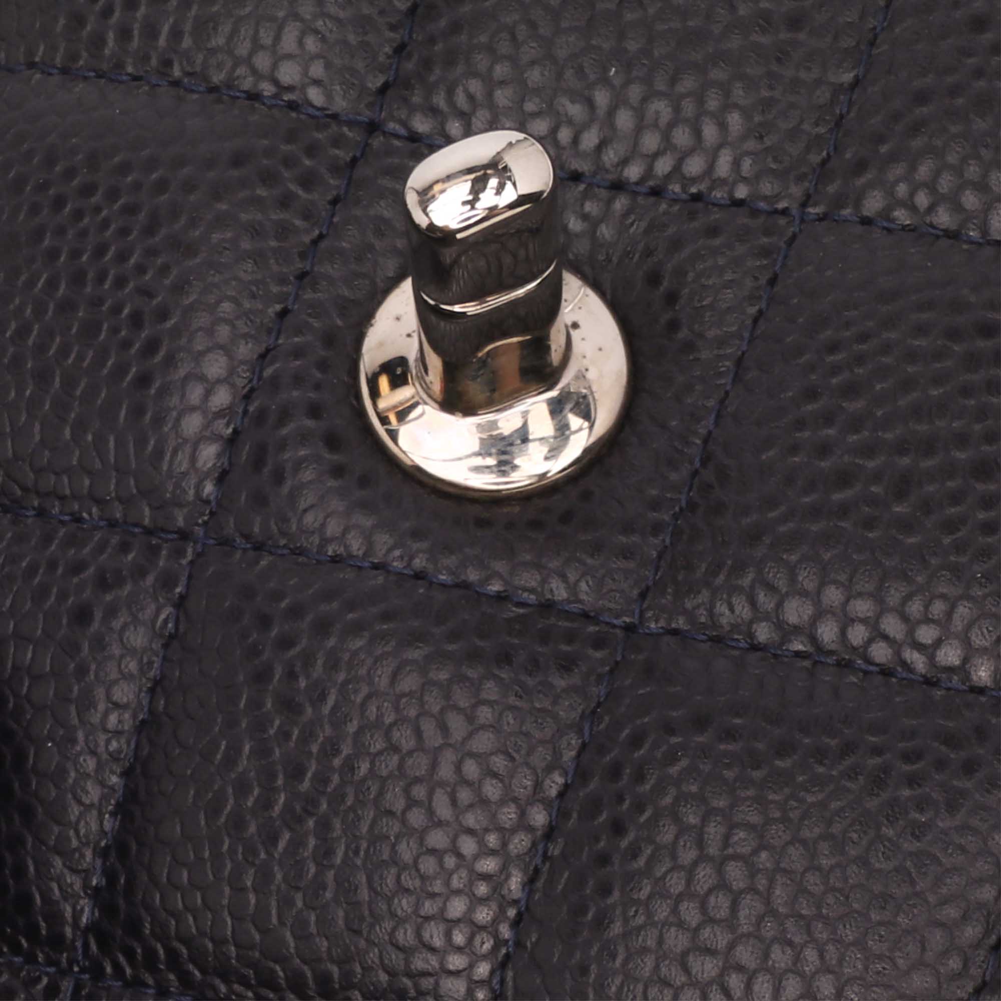 Jumbo Classic Caviar Double Flap
