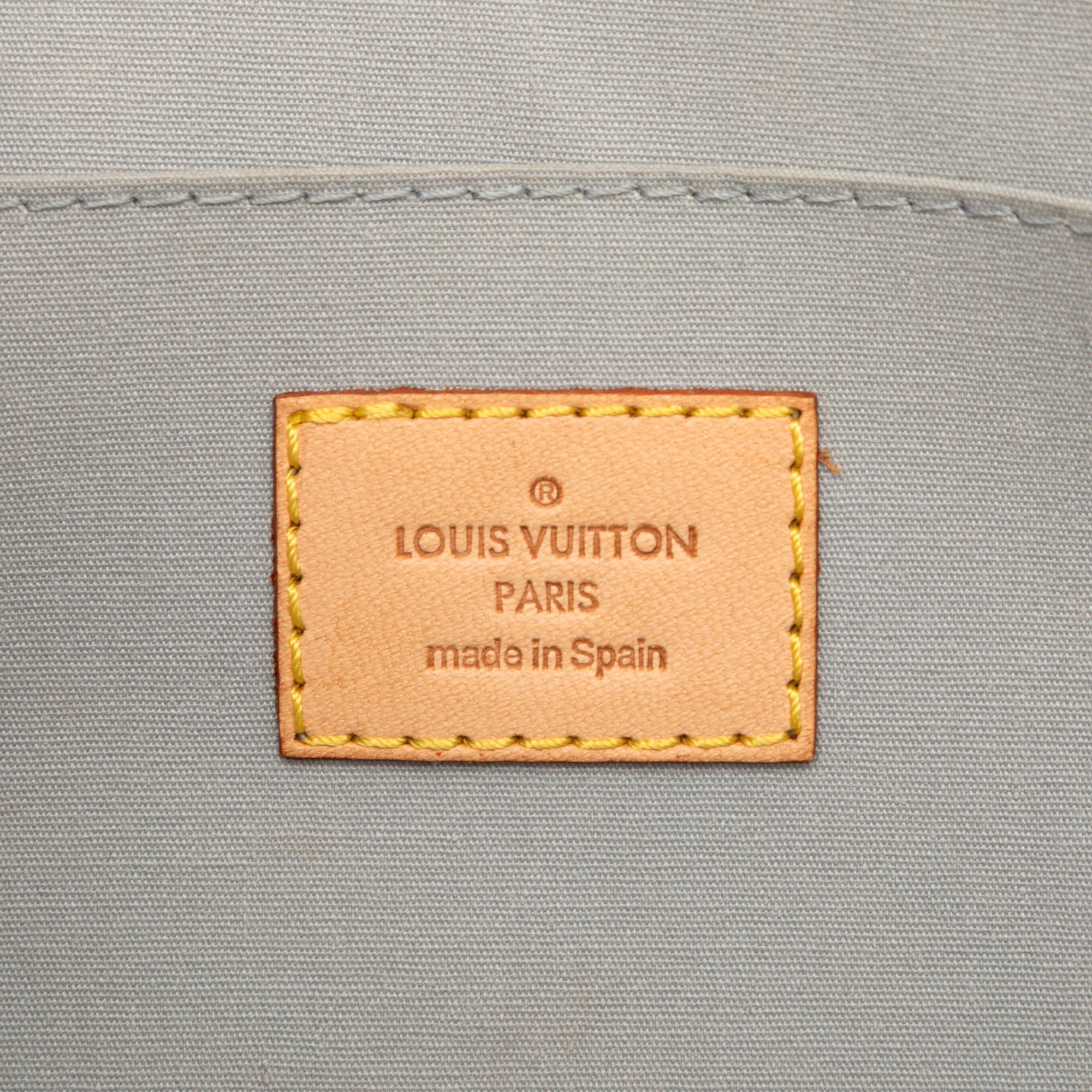 Monogram Vernis Roxbury Drive