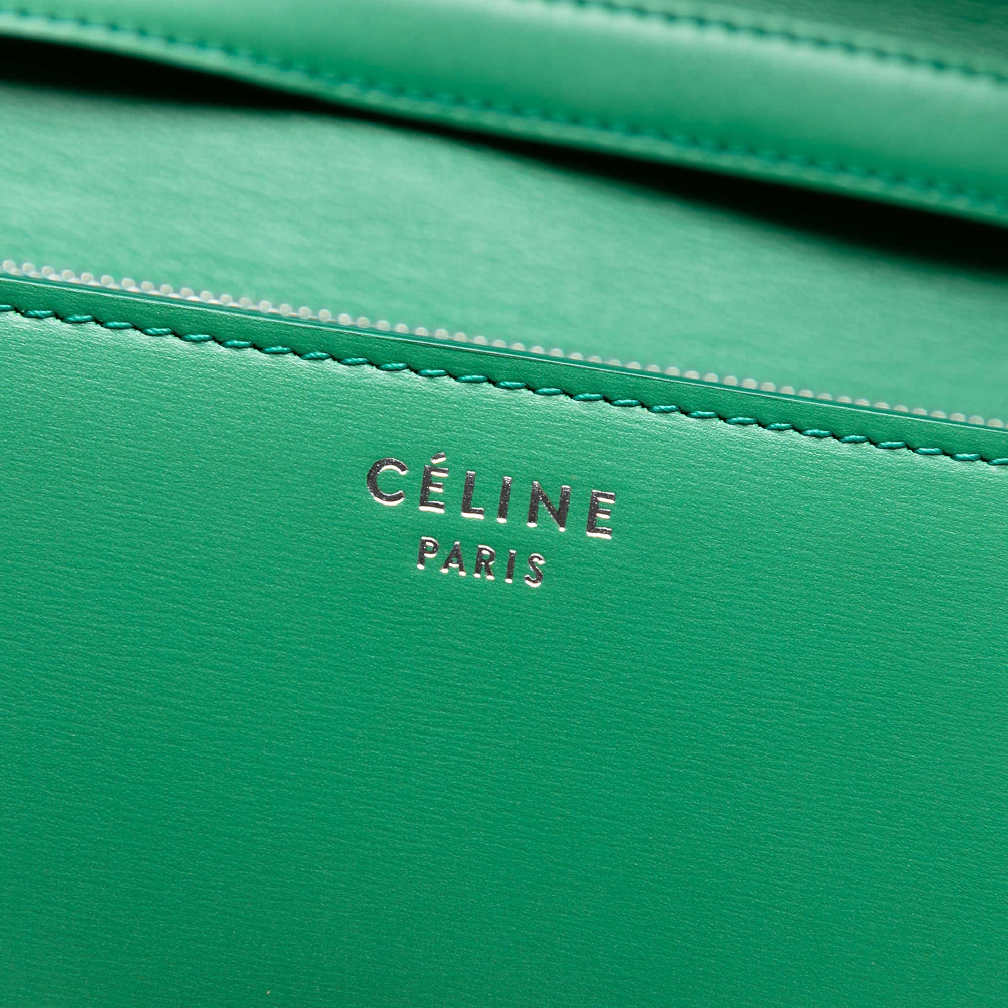 Medium Calfskin Classic Box