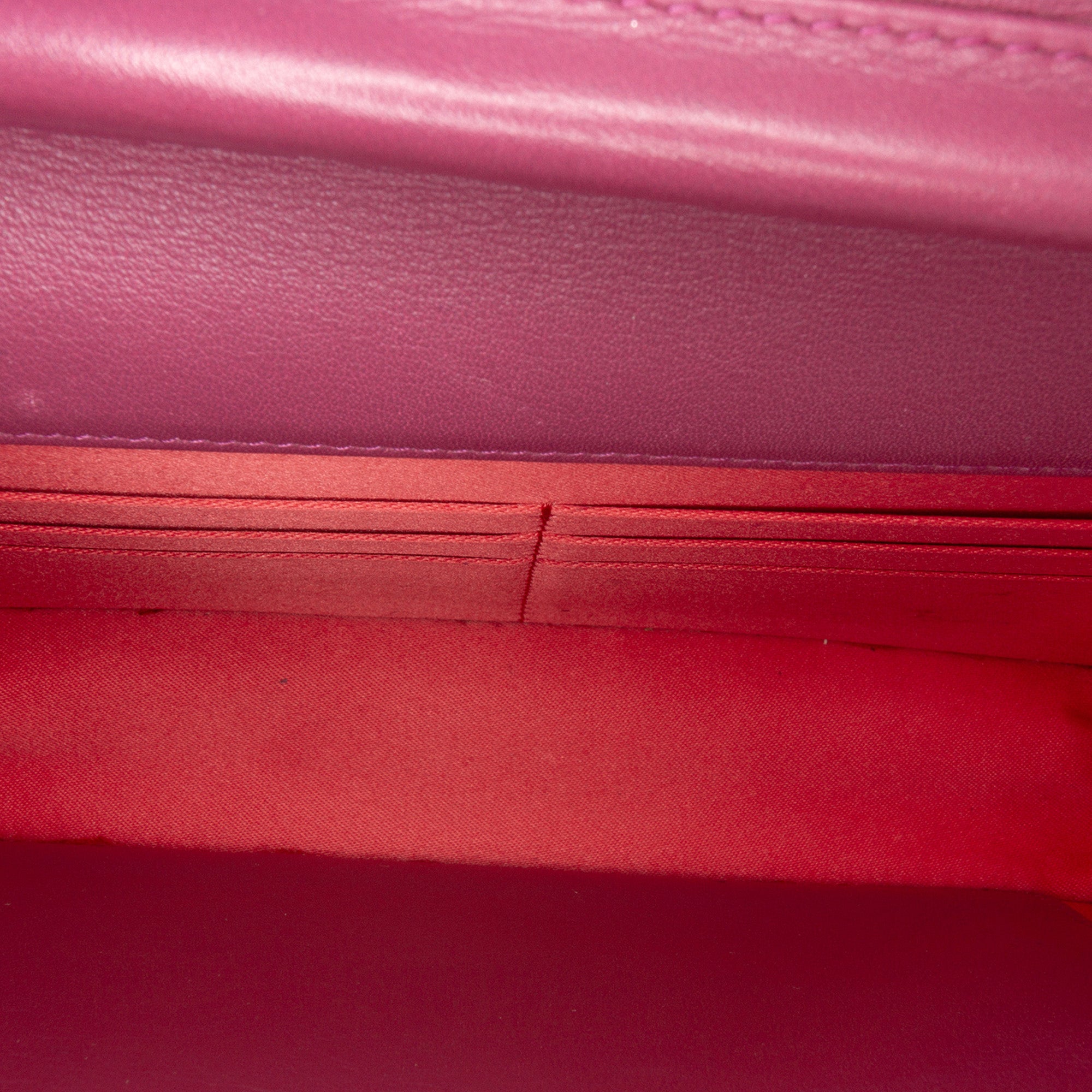 Patent CC Lipstick Wallet On Chain
