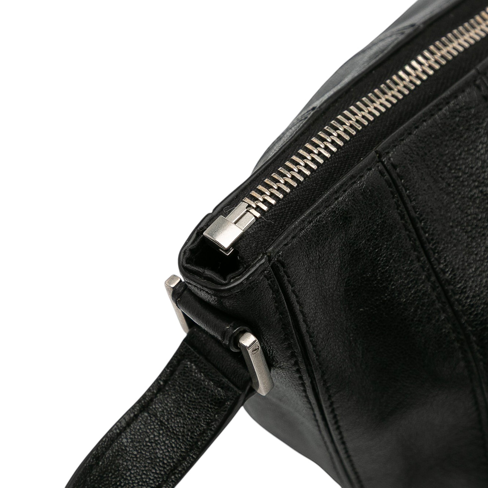 Leather Blitz Shoulder Bag