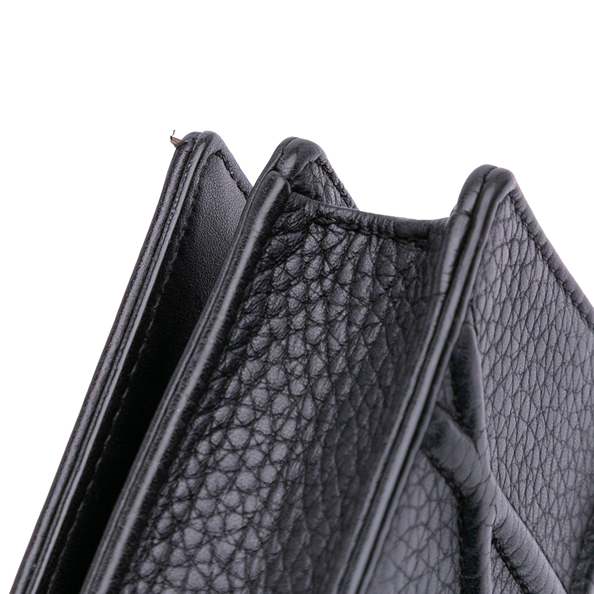 Grained Calfskin Diorama Wallet on Chain