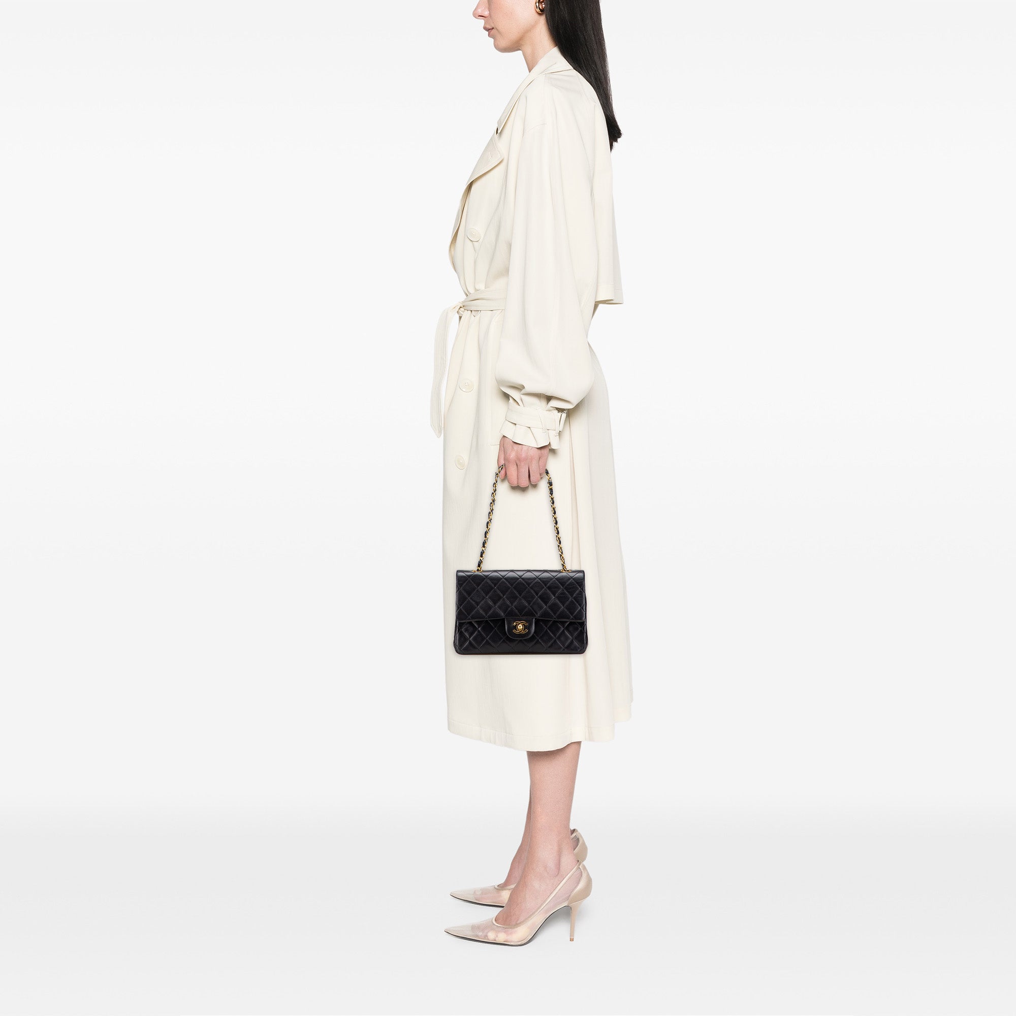 Medium Classic Lambskin Double Flap