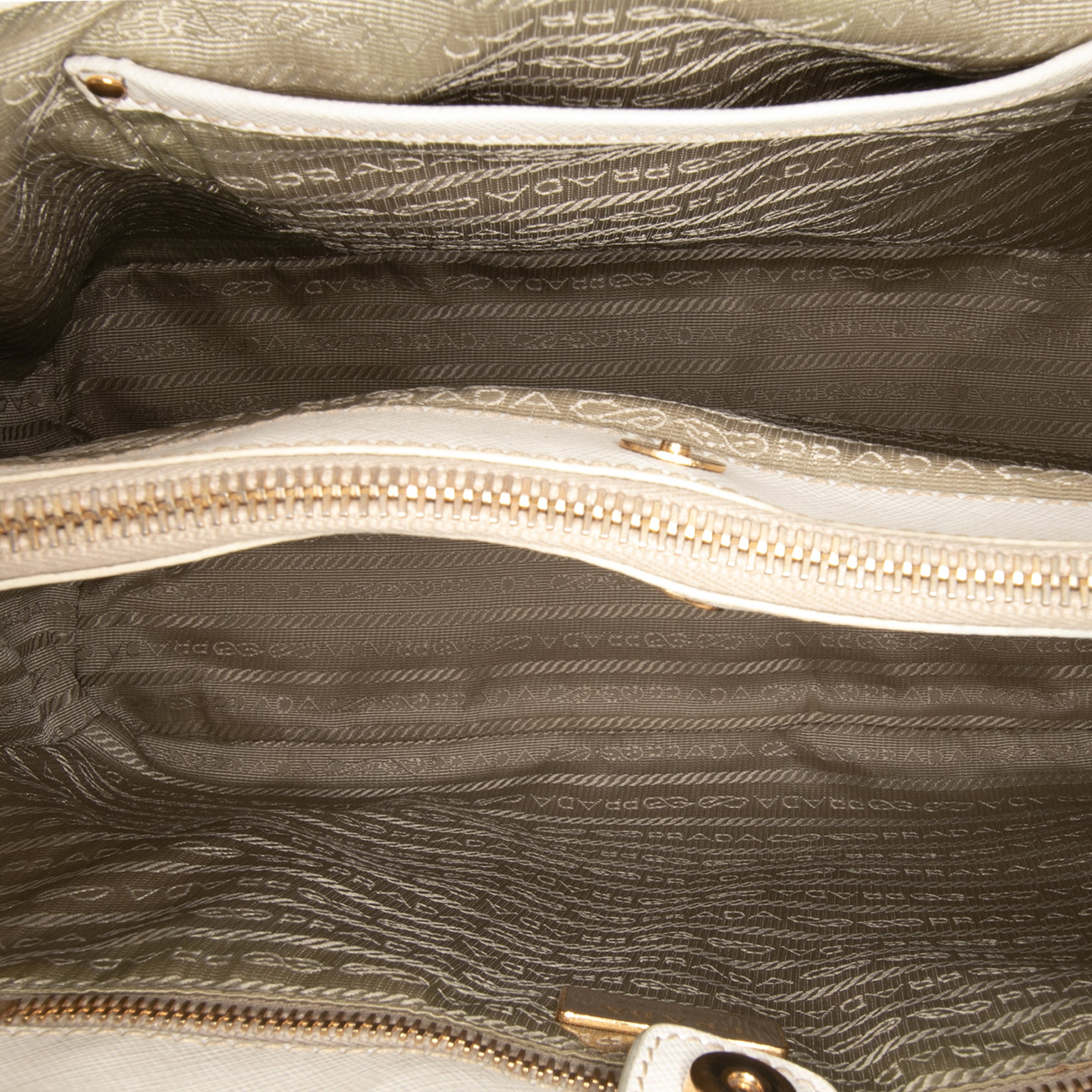 Medium Saffiano Fori Perforated Galleria Tote