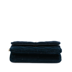 Mini Velvet Pearl Crush Clutch With Chain