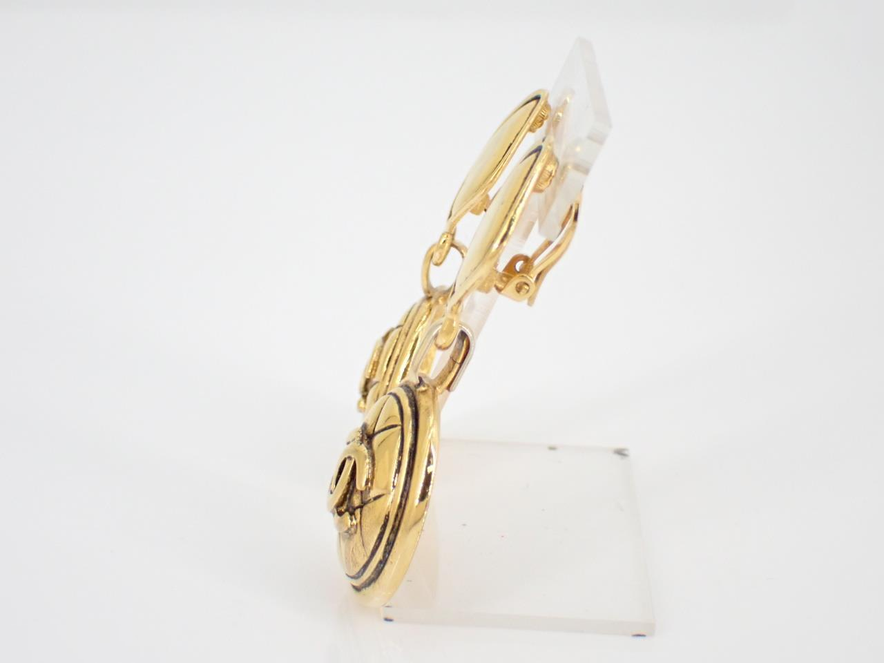 Chanel Clover Round Clip-On Earrings Metal