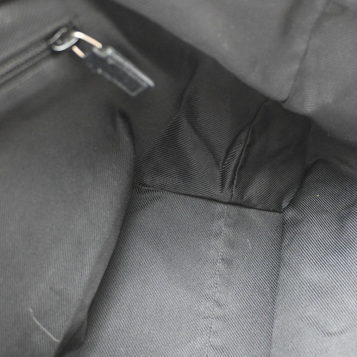 Gucci Web Zip Tote GG Nylon