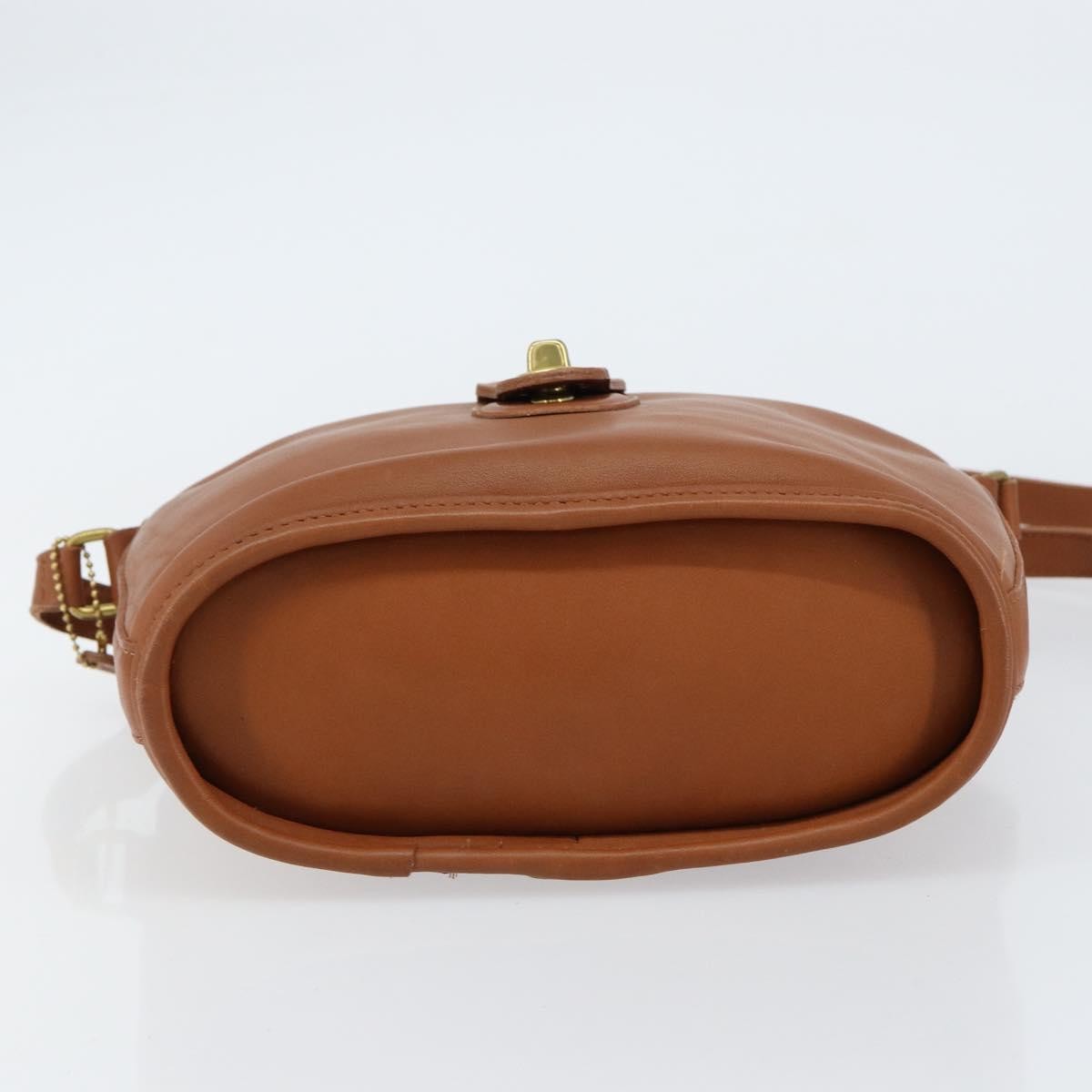 Coach Shoulder bag Leather
