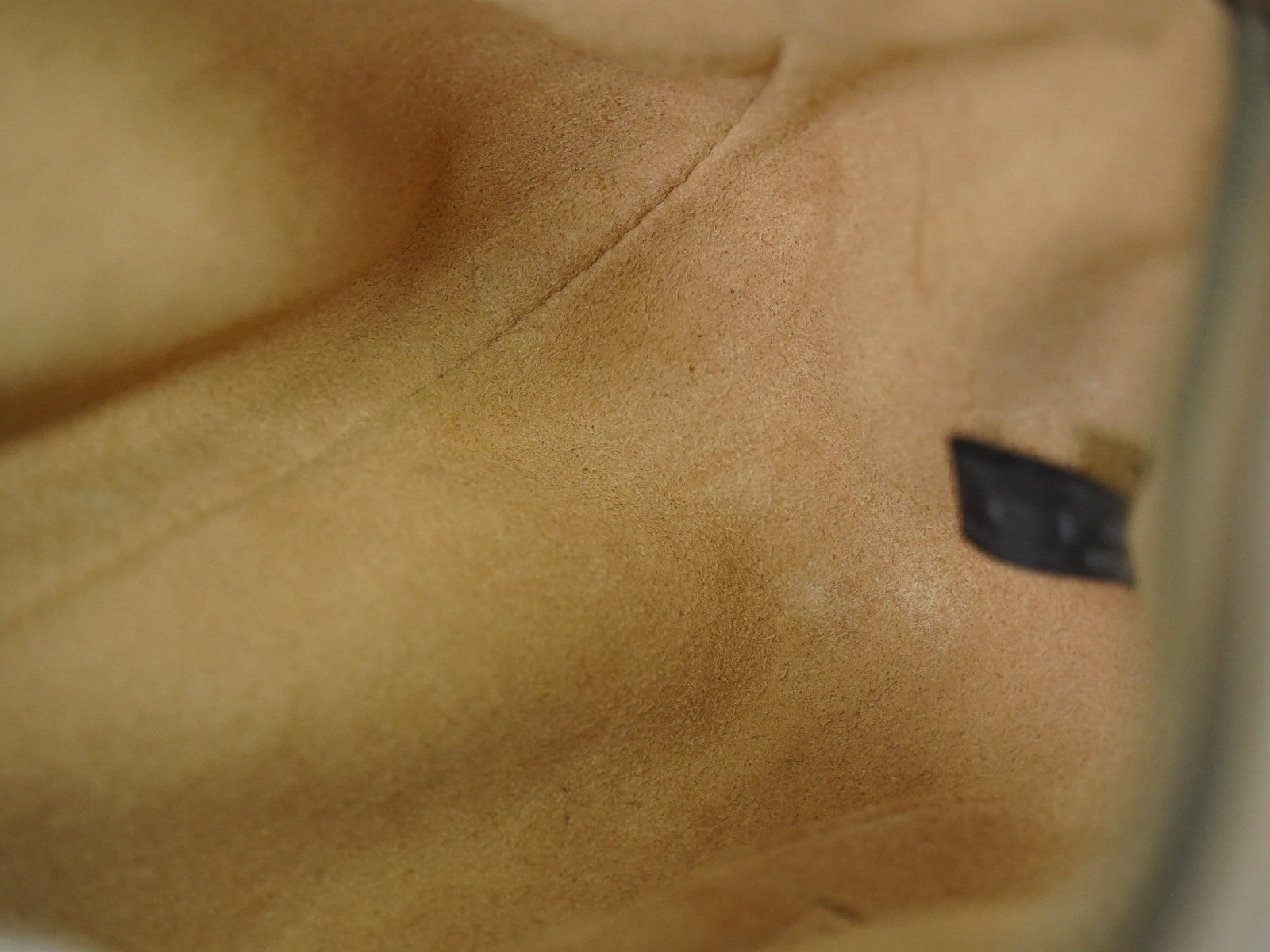 Gucci GG Marmont Shoulder Bag Matelasse Leather