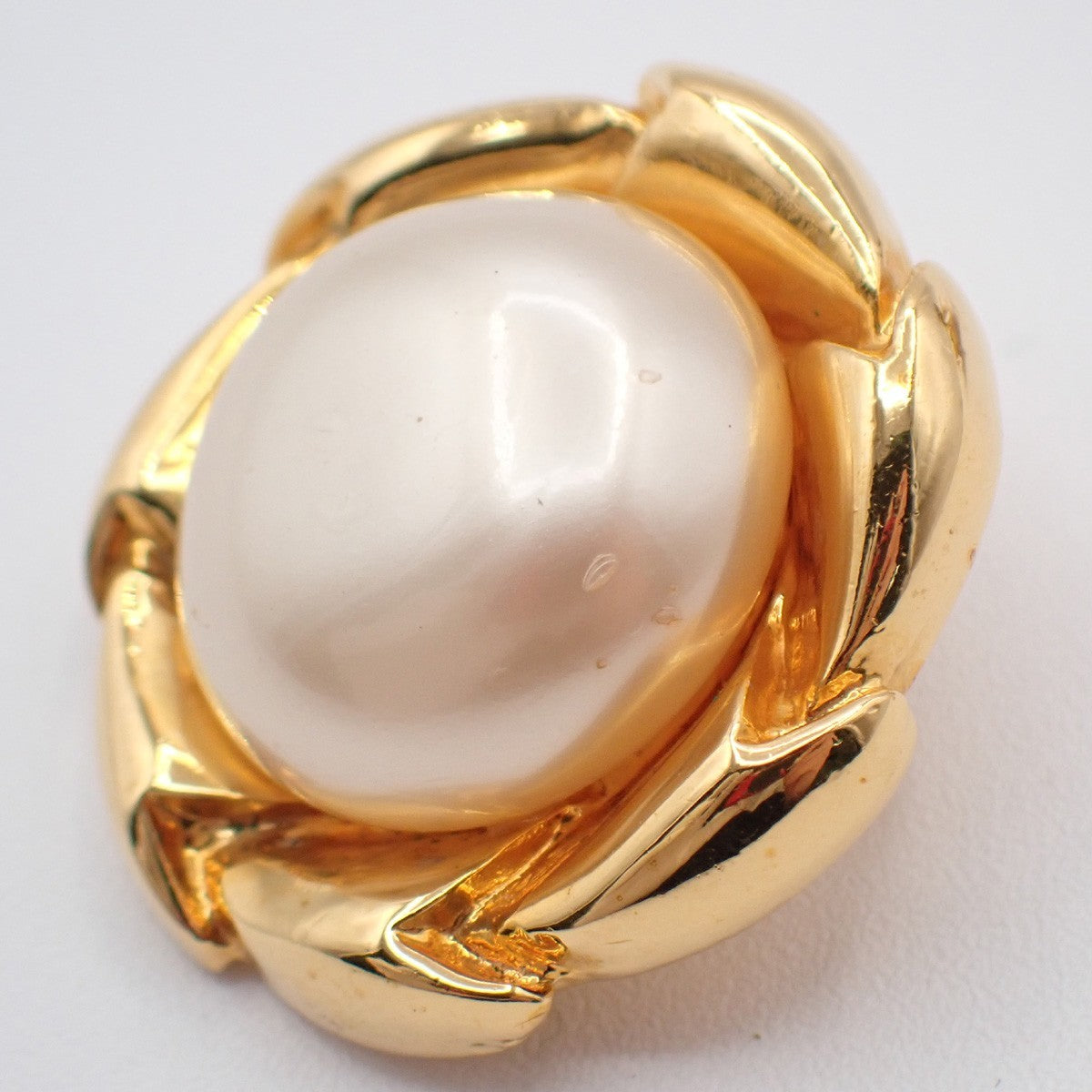 Chanel Vintage Round Clip-On Earrings Metal with Faux Pearl