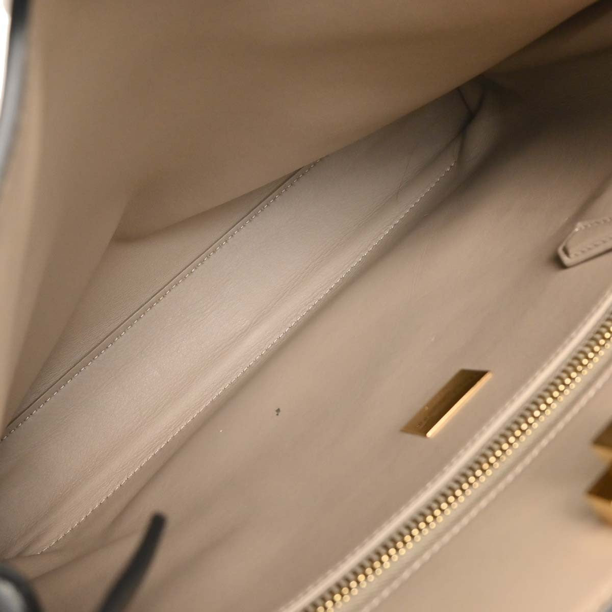 Fendi Peekaboo Essential Bag Leather