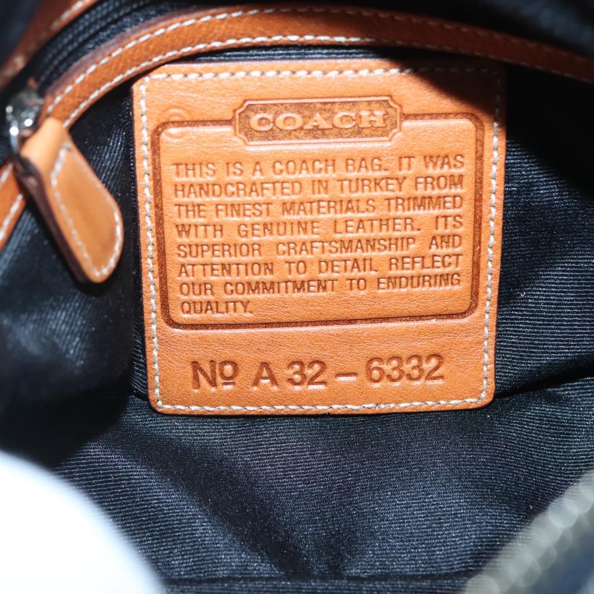 Coach Signature shoulder bag Canvas