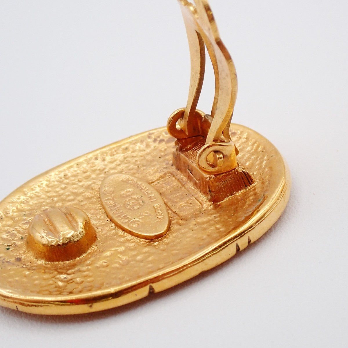 Chanel Vintage CC Crown Oval Plate Clip-On Earrings Metal